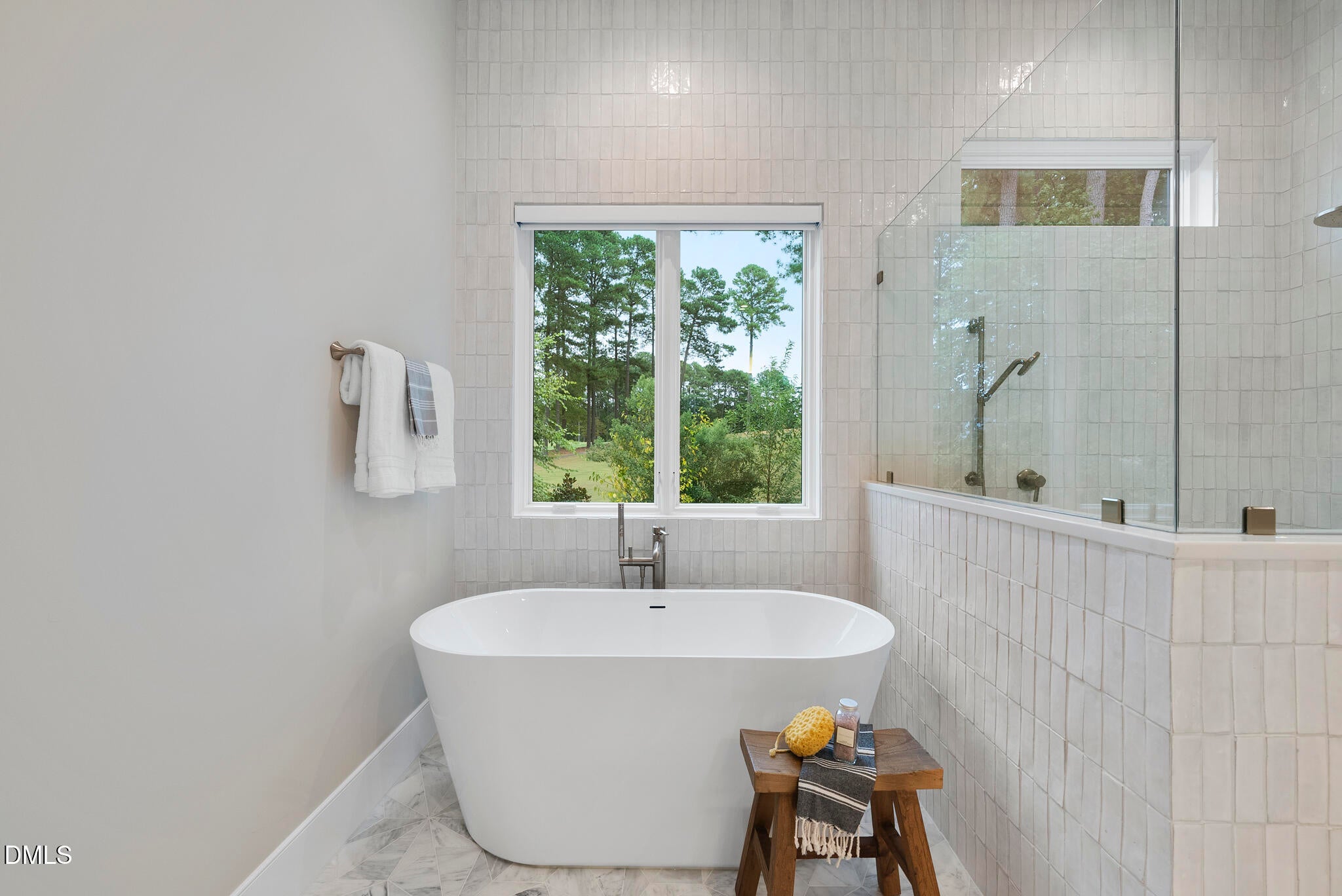 Raleigh, North Carolina, 27615, United States, 5 Bedrooms Bedrooms, ,6 BathroomsBathrooms,Residential,For Sale,1998897