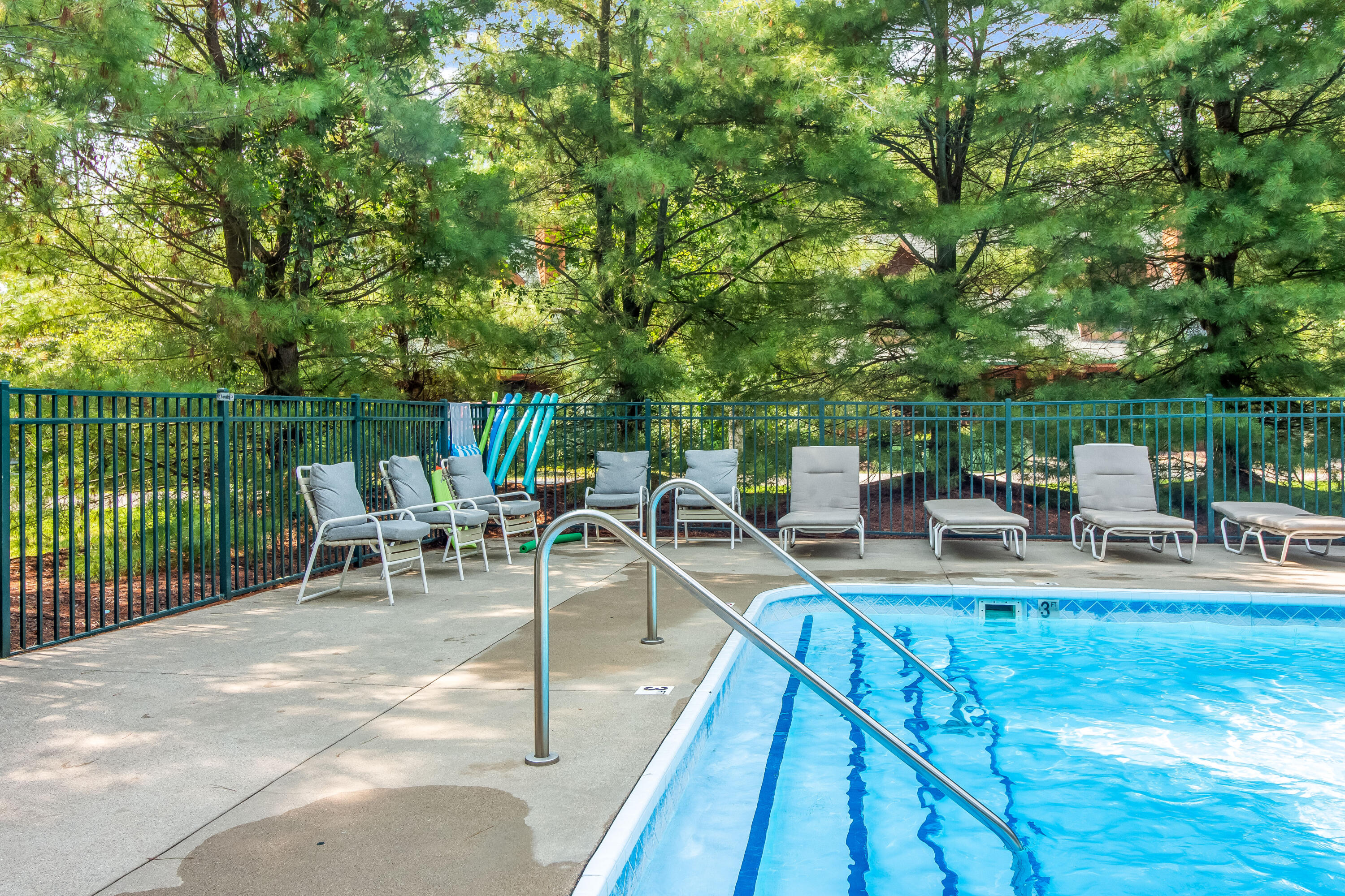 Saugatuck, Michigan, 49453, United States, 3 Bedrooms Bedrooms, ,3 BathroomsBathrooms,Residential,For Sale,1981176