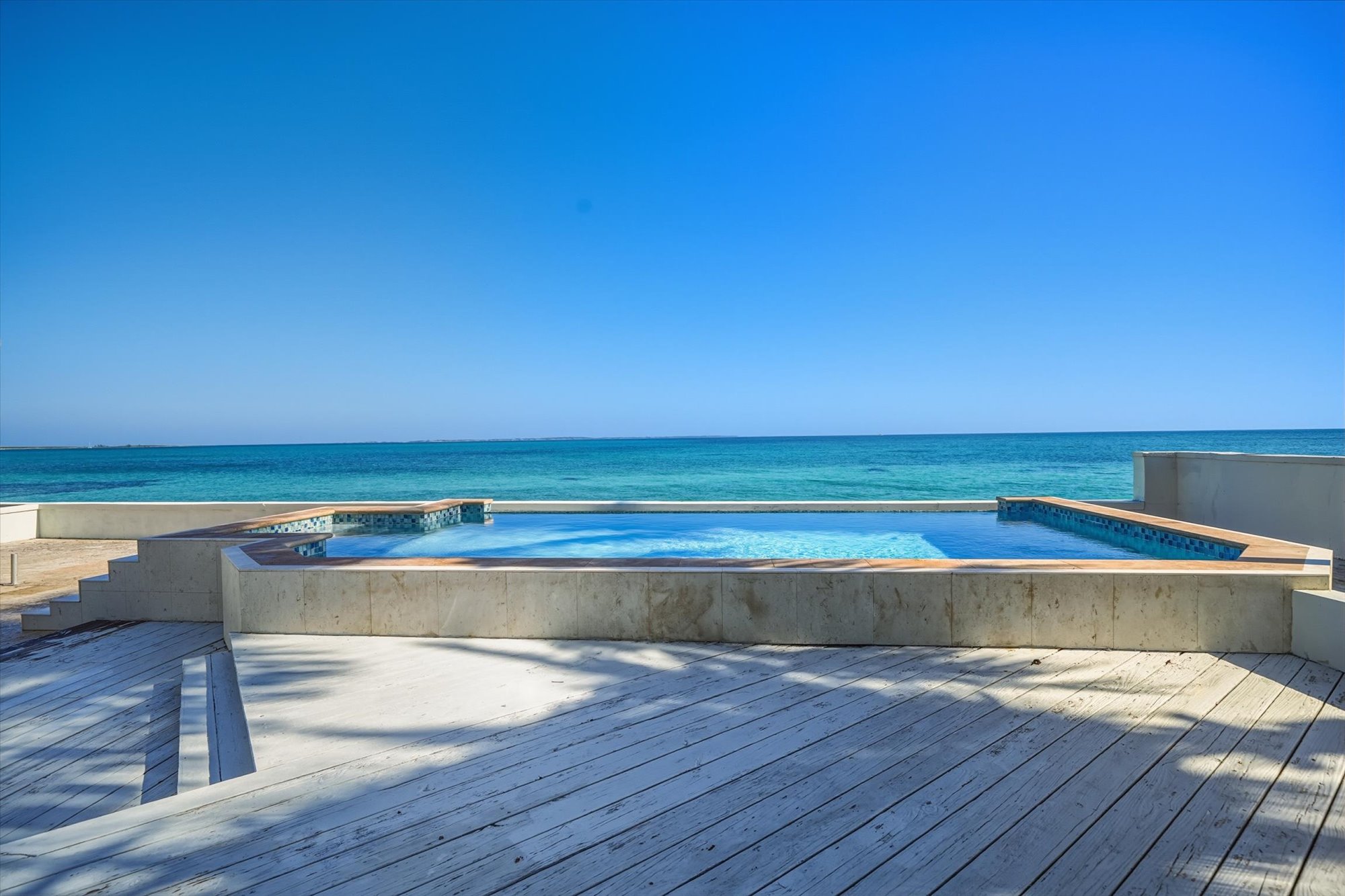  Exceptional Waterfront Residence - 物件實景