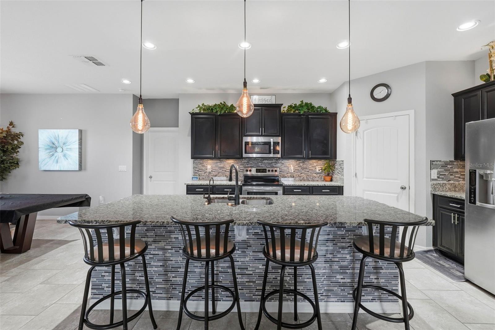 KISSIMMEE, Florida, 34744, United States, 4 Bedrooms Bedrooms, ,4 BathroomsBathrooms,Residential,For Sale,1986116