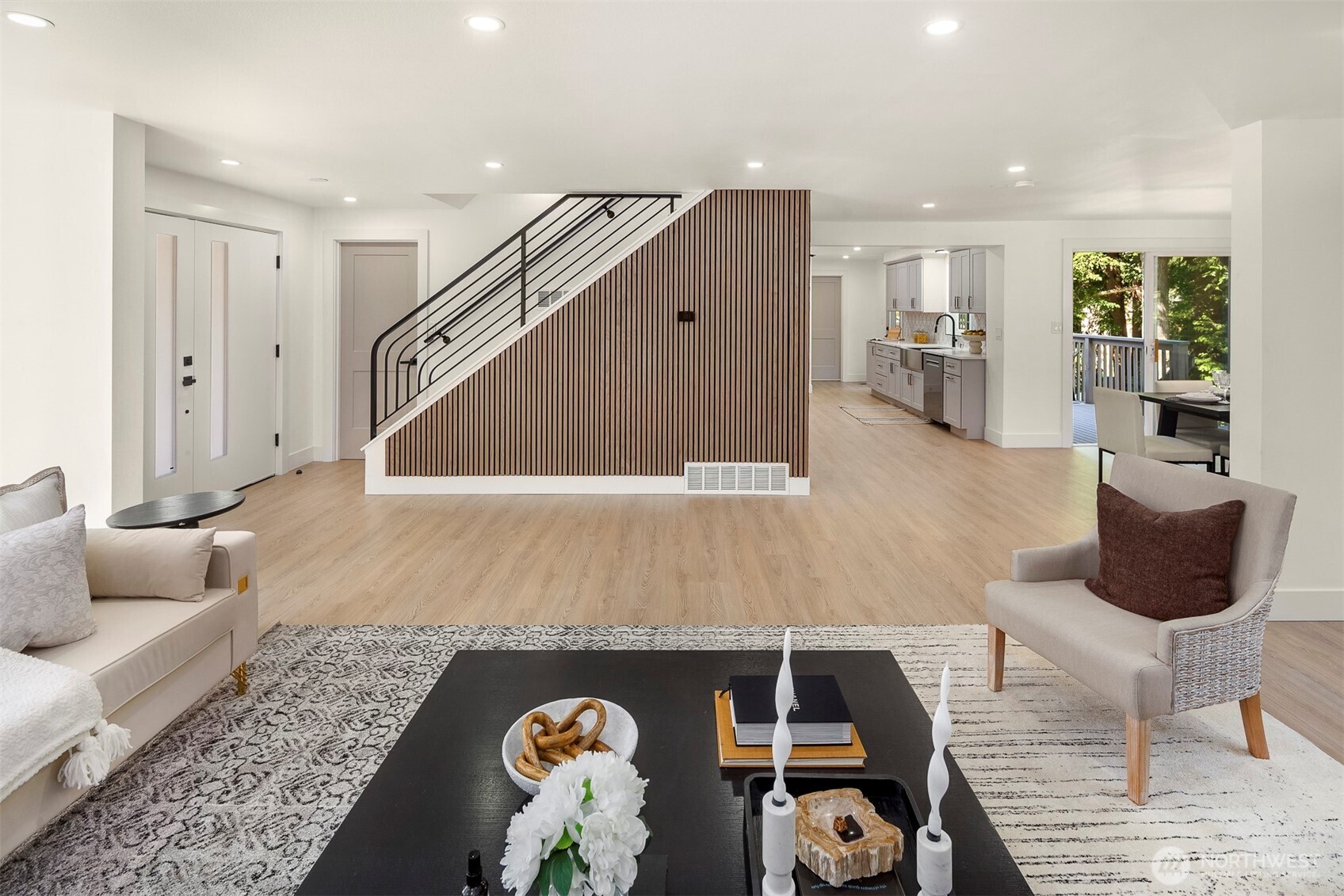 Bellevue, Washington, 98006, United States, 5 Bedrooms Bedrooms, ,3 BathroomsBathrooms,Residential,For Sale,1838614