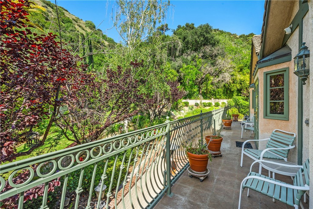 Glendora, California, 91741, United States, 5 Bedrooms Bedrooms, ,6 BathroomsBathrooms,Residential,For Sale,1828291