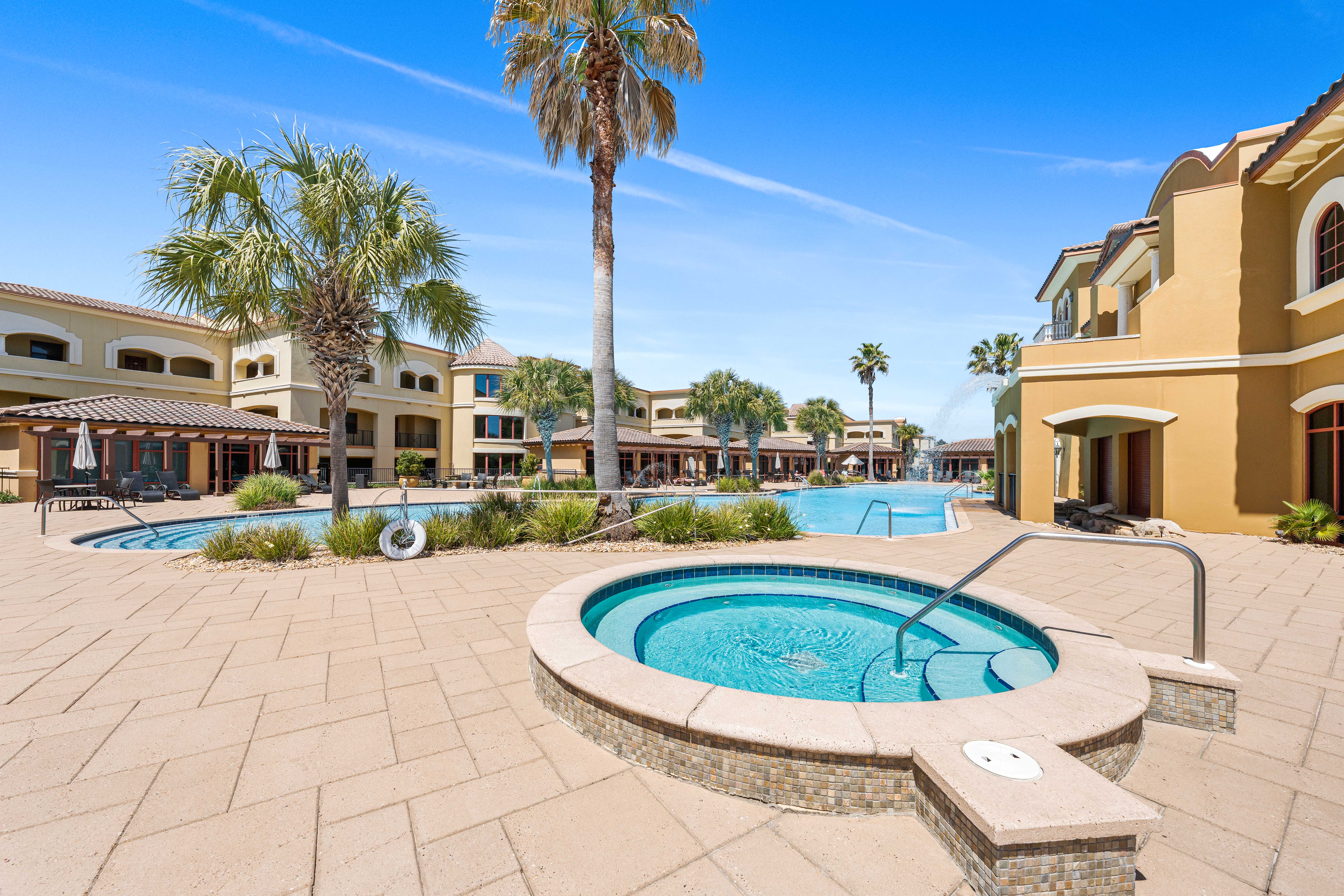  30A Waterfront Living  with Private Terrace & Panoramic Views - 物件實景