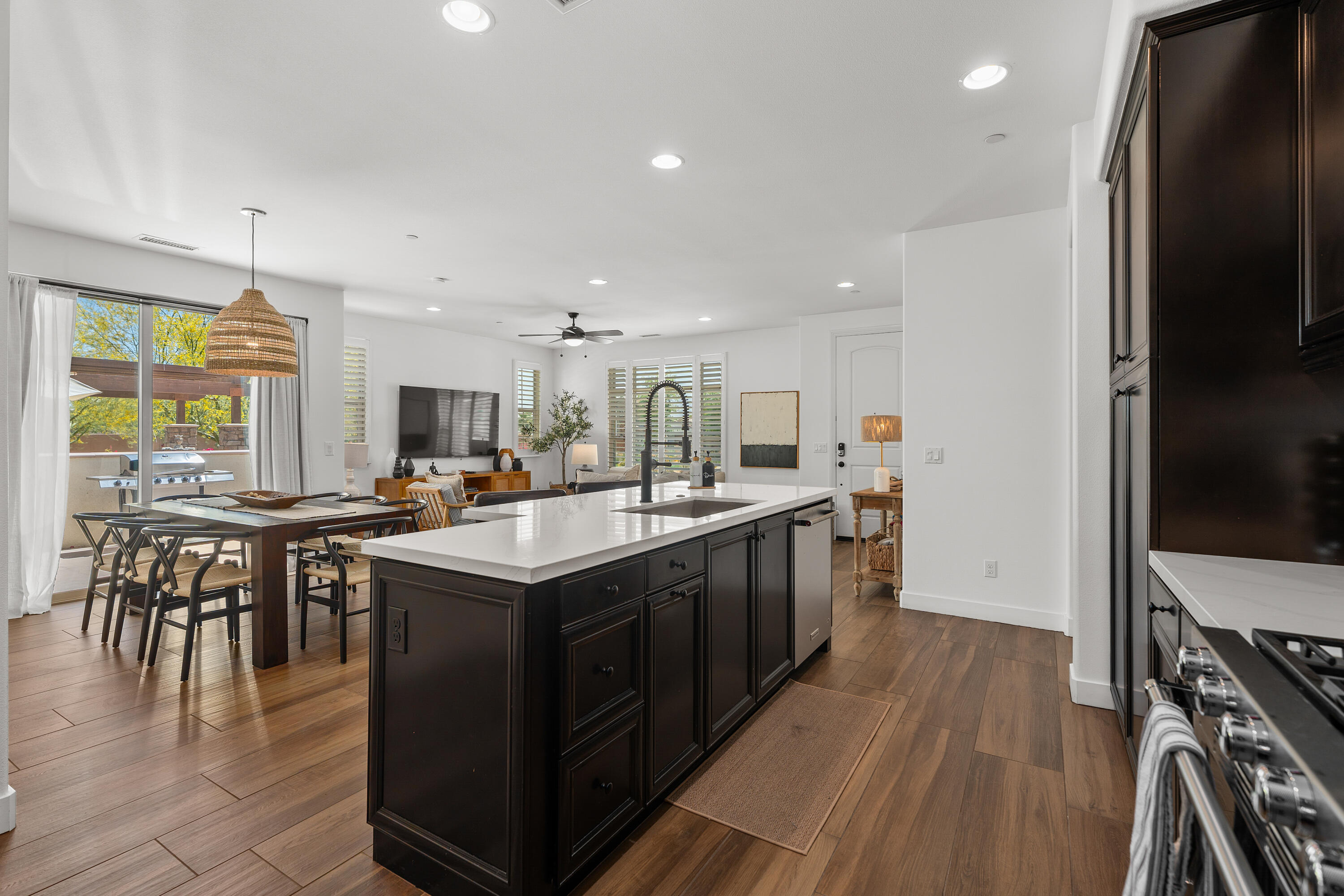 La Quinta, California, 92253, United States, 3 Bedrooms Bedrooms, ,3 BathroomsBathrooms,Residential,For Sale,1940982