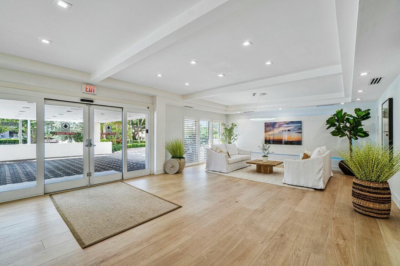 Boca Raton, Florida, 33431, United States, 2 Bedrooms Bedrooms, ,2 BathroomsBathrooms,Residential,For Sale,1990910