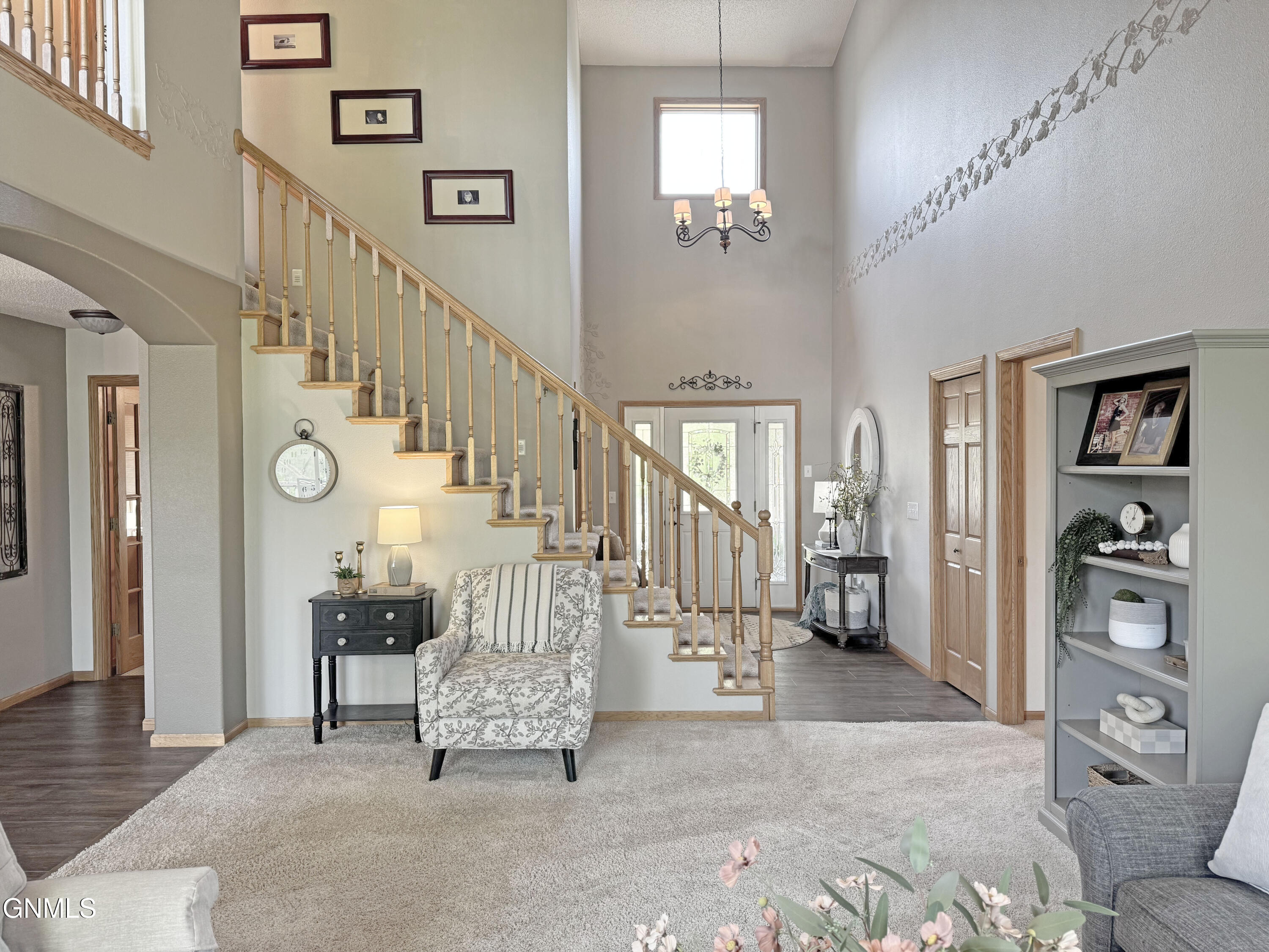 Bismarck, North Dakota, 58503, United States, 5 Bedrooms Bedrooms, ,2 BathroomsBathrooms,Residential,For Sale,2001566