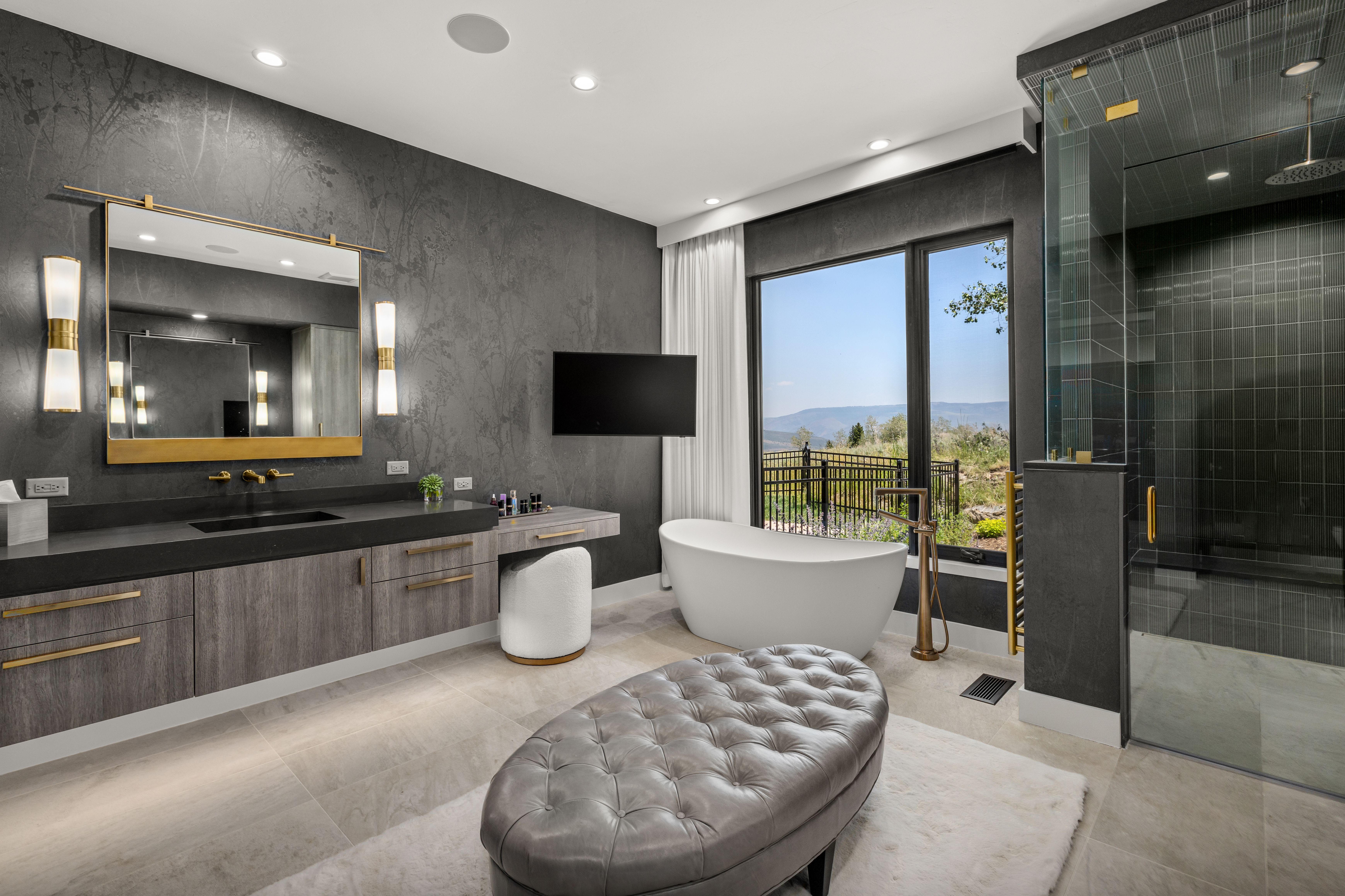 Designed to Embrace Both Grand Entertaining and Everyday Mountain Living - 物件實景