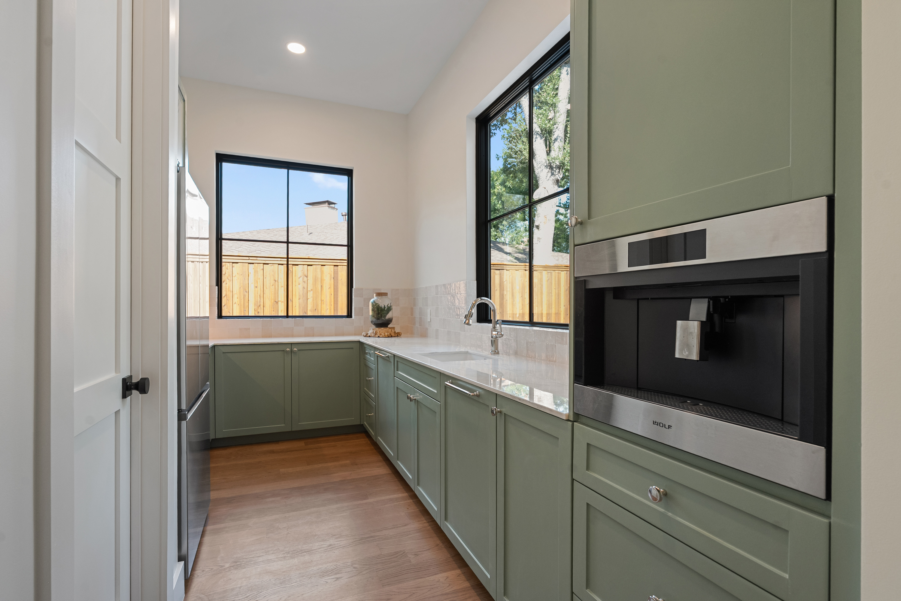 Sophisticated Transitional Design - 物件實景