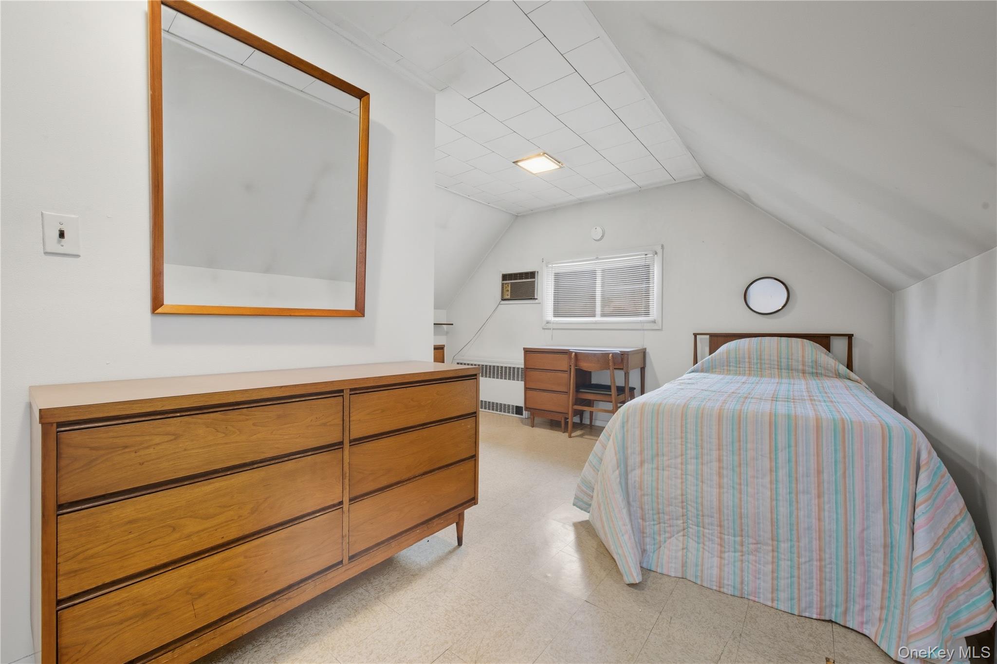 Levittown, New York, 11756, United States, 4 Bedrooms Bedrooms, ,1 BathroomBathrooms,Residential,For Sale,1987687