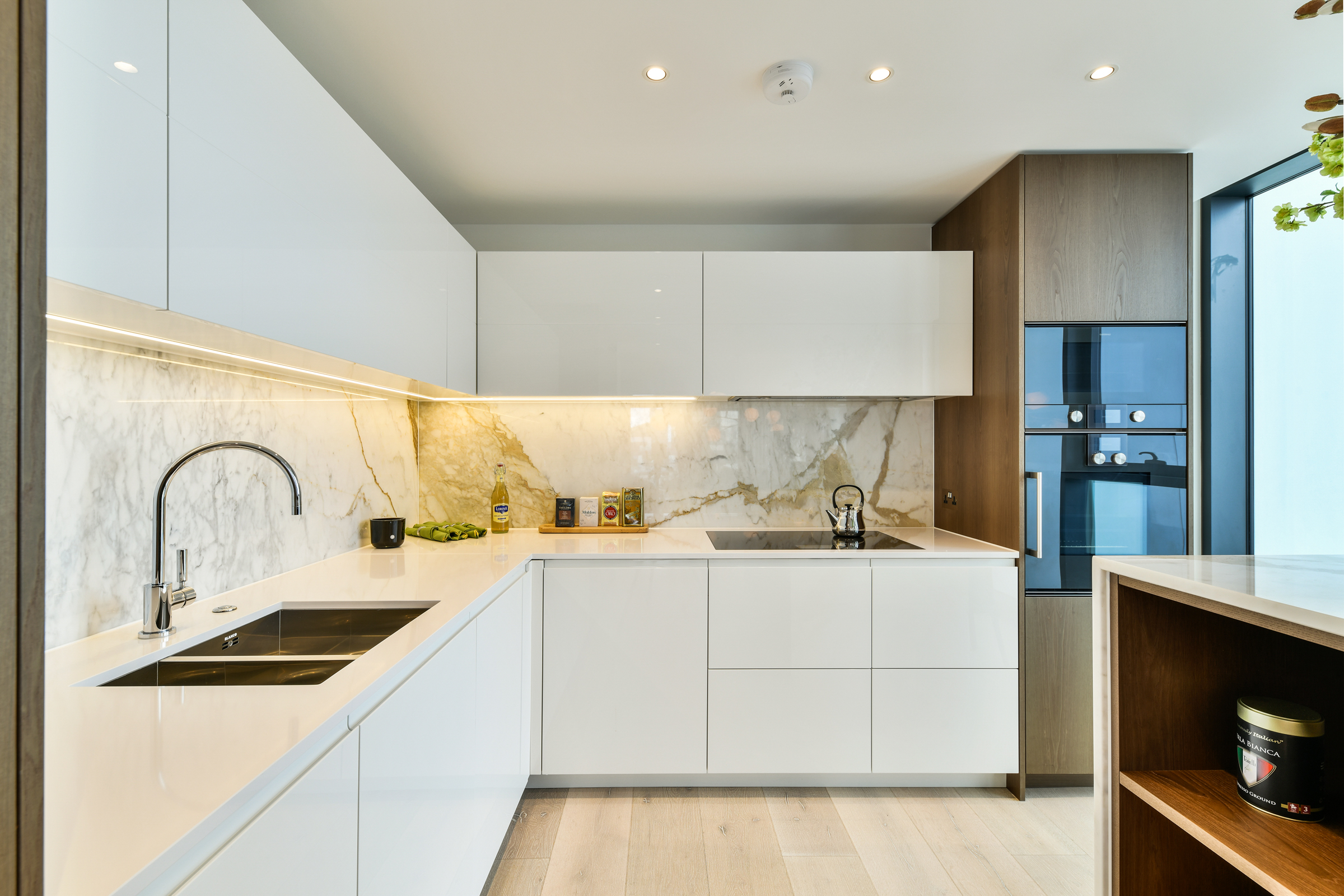  A light-filled three-bedroom apartment with three balconies in Chelsea Creek - 物件實景