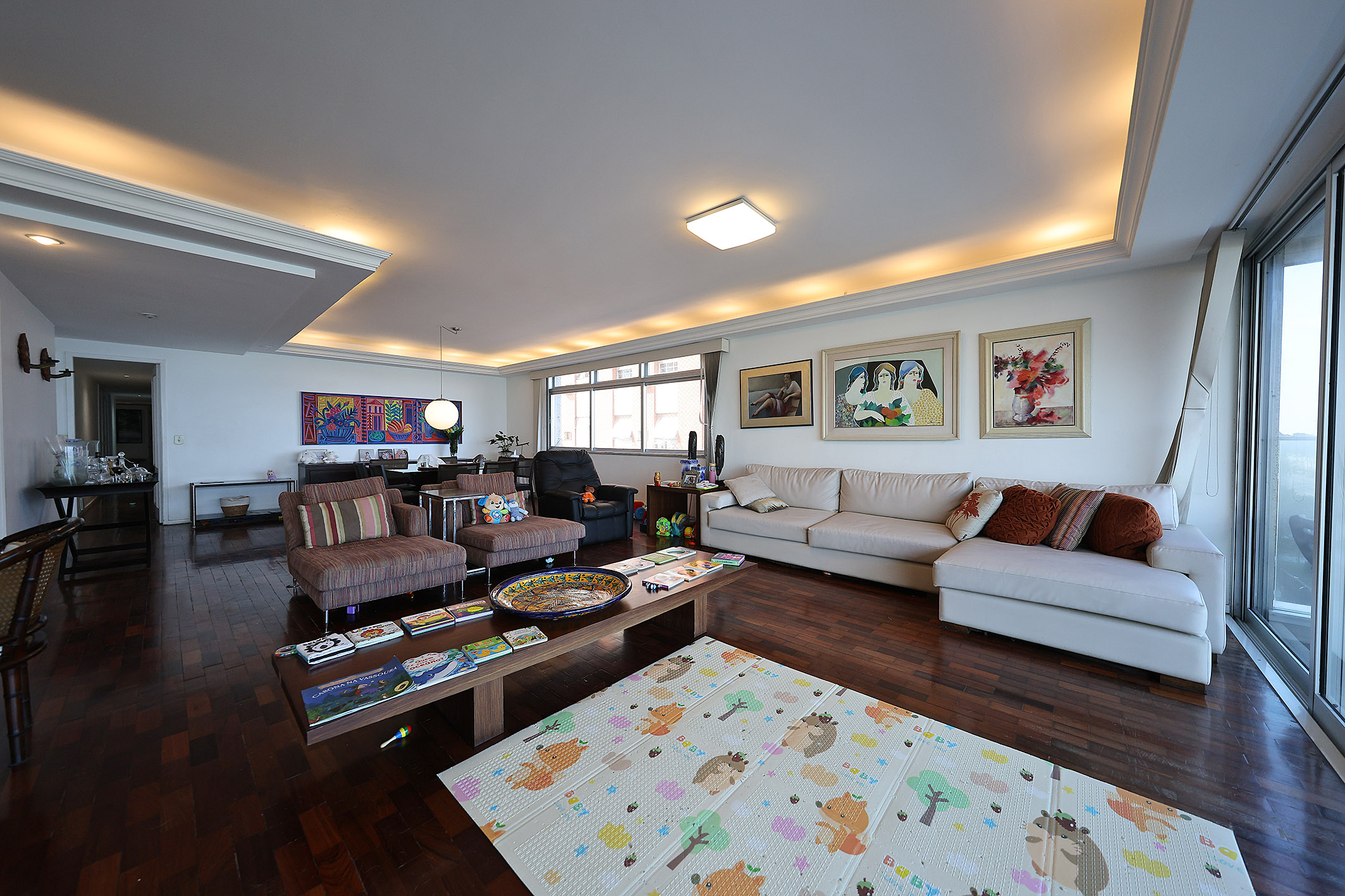  Oceanfront Apartment in a Full-Service Condominium - 物件實景