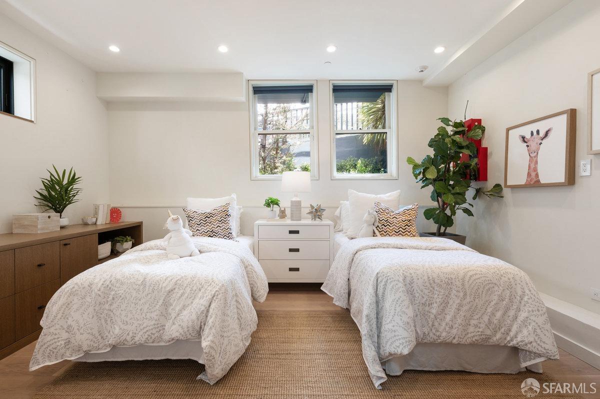 San Francisco, California, 94131, United States, 5 Bedrooms Bedrooms, ,5 BathroomsBathrooms,Residential,For Sale,1897761