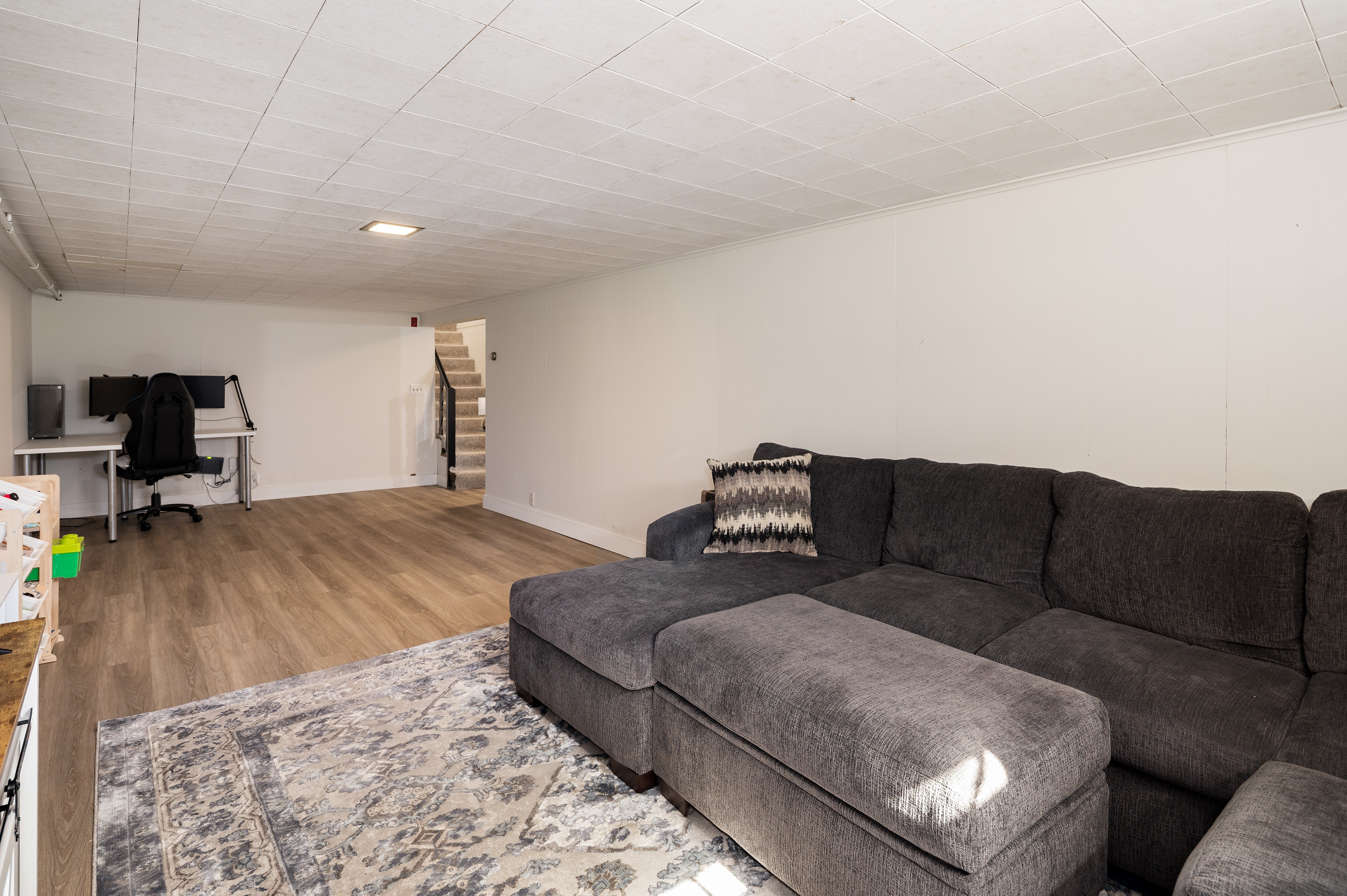  Fully modernized 3-bedroom ranch in a quiet, beautiful neighborhood. - 物件實景