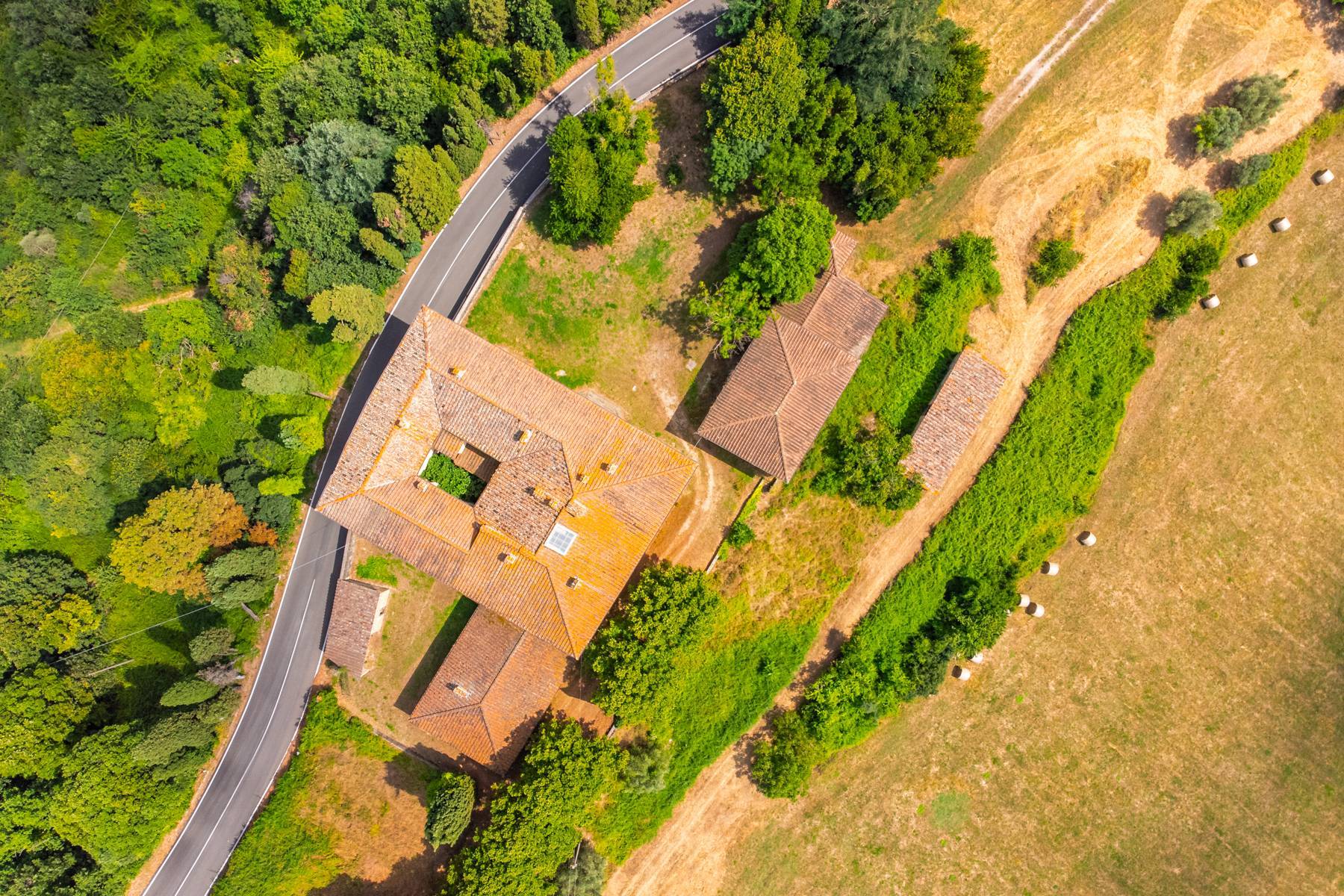 Barberino di Mugello, Firenze, 50031, IT, 35 Bedrooms Bedrooms, ,25 BathroomsBathrooms,Residential,For Sale,1926521