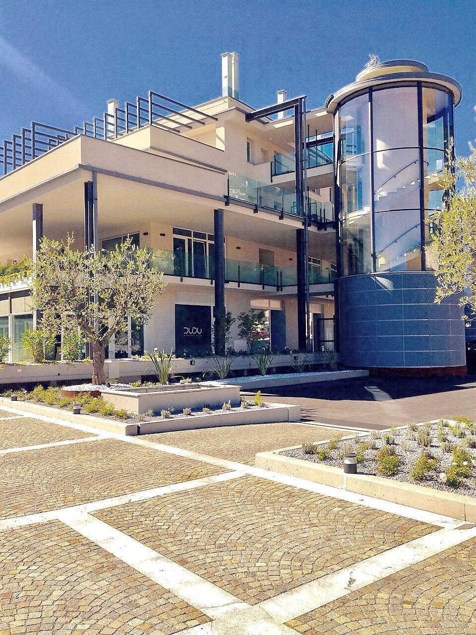 Costa Volpino, Bergamo, 24062, IT, 5 Bedrooms Bedrooms, ,3 BathroomsBathrooms,Residential,For Sale,1907381
