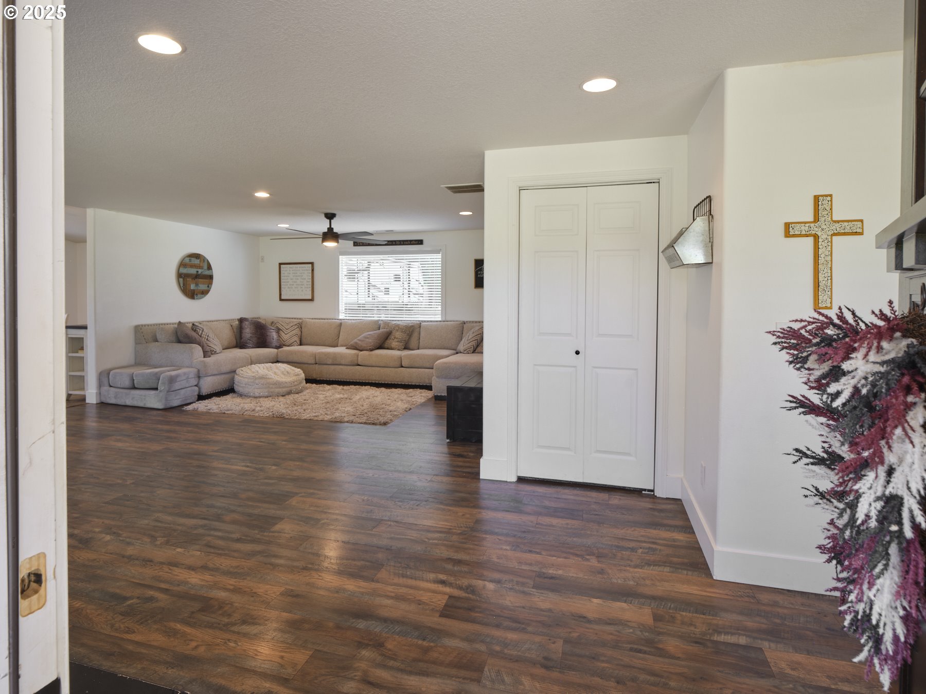 Brush Prairie, Washington, 98606, United States, 3 Bedrooms Bedrooms, ,3 BathroomsBathrooms,Residential,For Sale,1901339