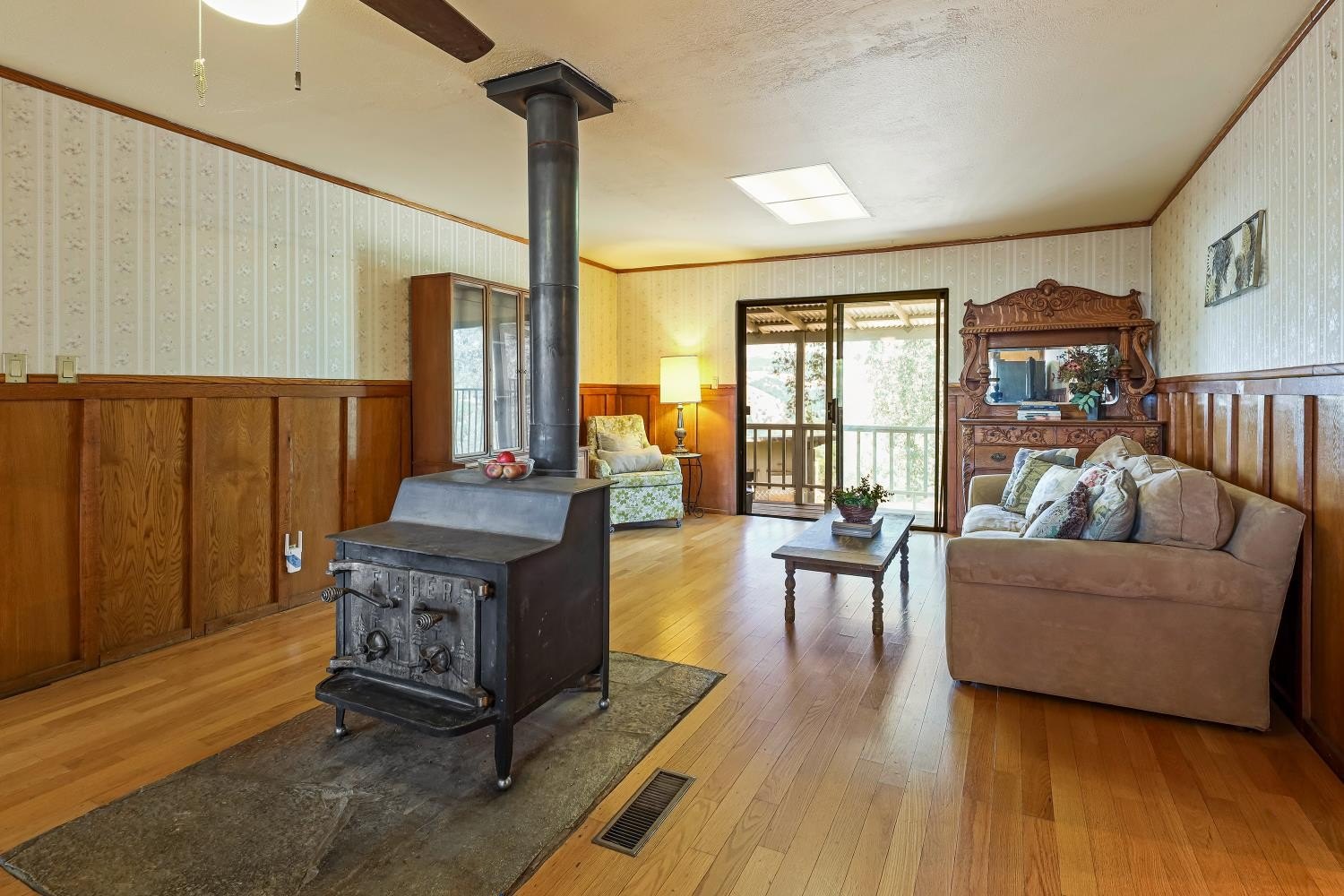 Mokelumne Hill, California, 95245, United States, 4 Bedrooms Bedrooms, ,3 BathroomsBathrooms,Residential,For Sale,1844920