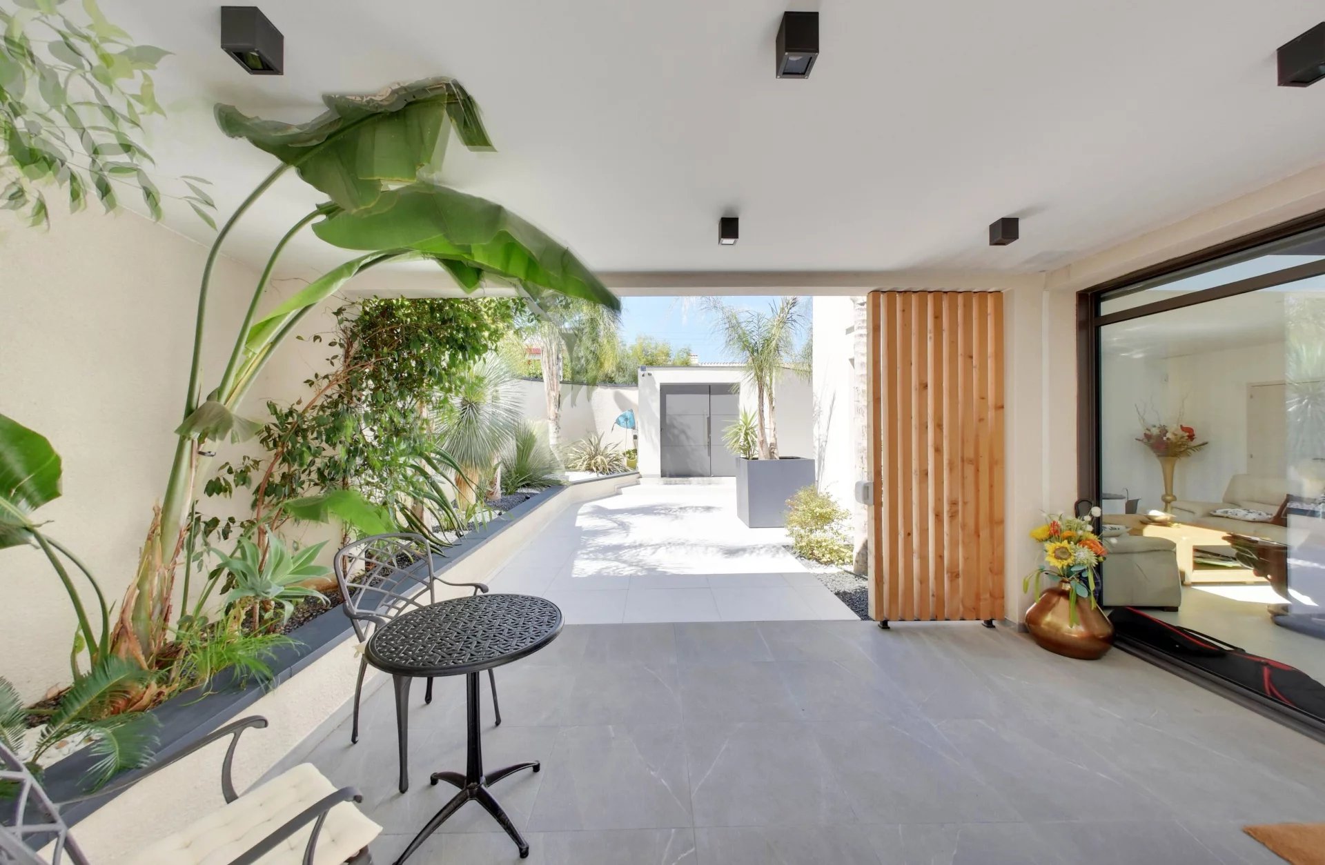 Perpignan, Occitanie, 66000, FR, 5 Bedrooms Bedrooms, ,6 BathroomsBathrooms,Residential,For Sale,1753180