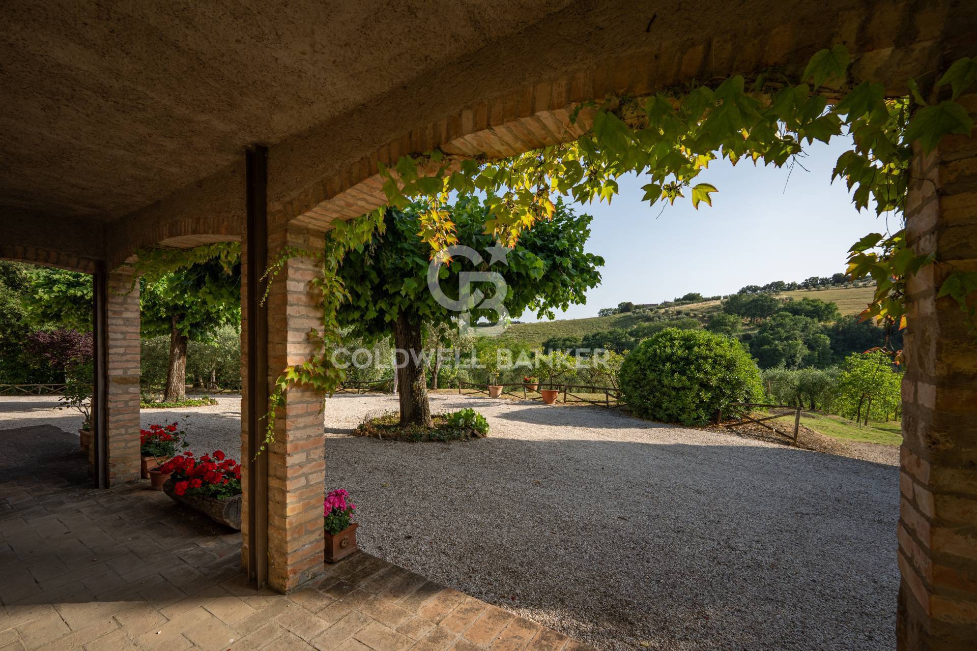 Perugia, Perugia, 06100, IT, 6 Bedrooms Bedrooms, ,3 BathroomsBathrooms,Residential,For Sale,1883691