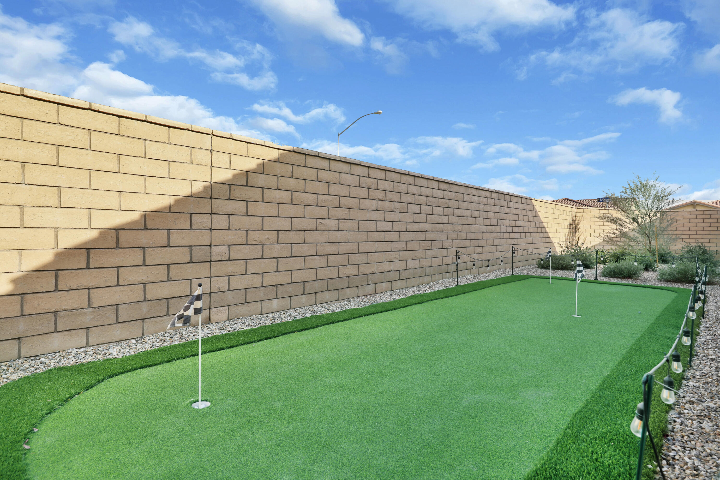 Indio, California, 92203, United States, 2 Bedrooms Bedrooms, ,3 BathroomsBathrooms,Residential,For Sale,1962392