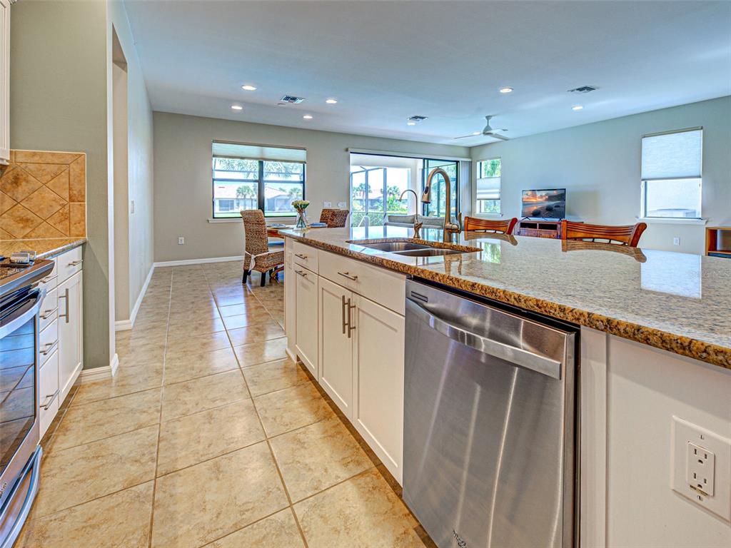 Venice, Florida, 34293, United States, 2 Bedrooms Bedrooms, ,2 BathroomsBathrooms,Residential,For Sale,1933036