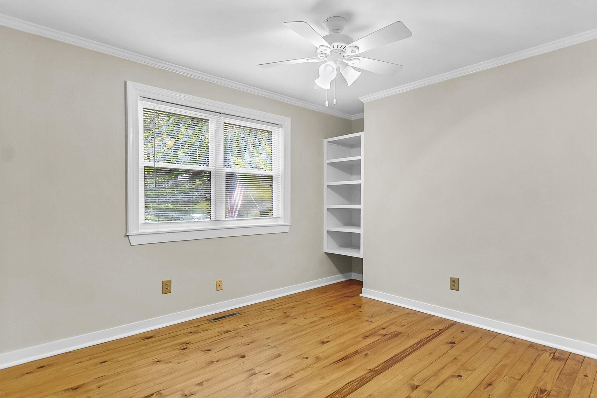 Summerville, South Carolina, 29483, United States, 3 Bedrooms Bedrooms, ,2 BathroomsBathrooms,Residential,For Sale,1916972