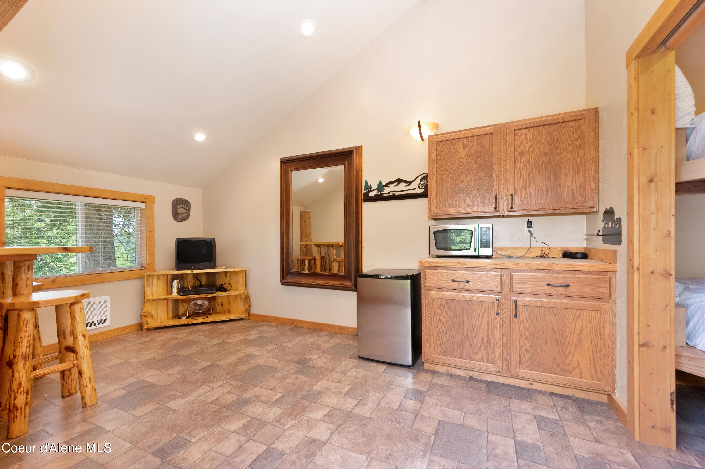 Kingston, Idaho, 83839, United States, 5 Bedrooms Bedrooms, ,Residential,For Sale,1989551