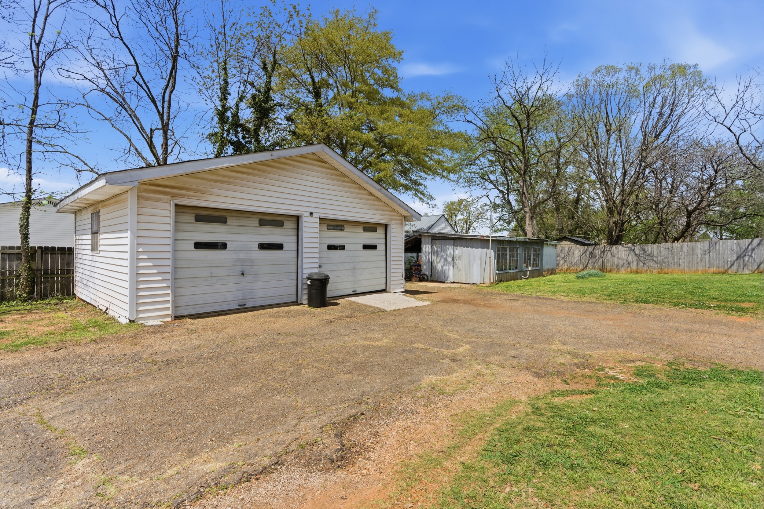  601 Walton Drive - 物件實景