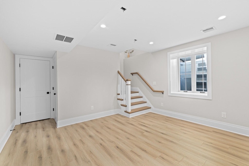 Boston, Massachusetts, 02132, United States, 3 Bedrooms Bedrooms, ,2 BathroomsBathrooms,Residential,For Sale,1991771