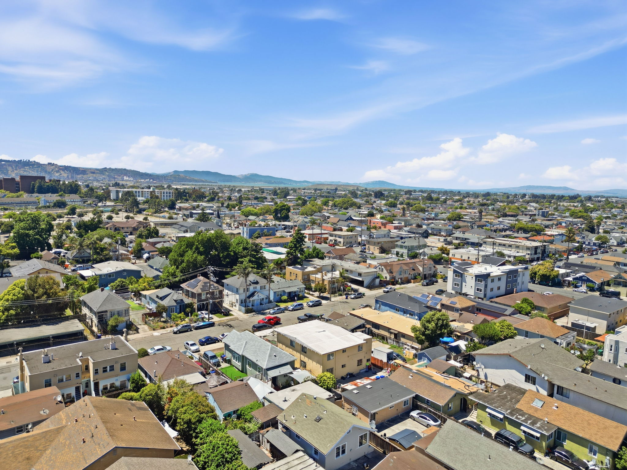  Two Detached Homes on One Lot - 物件實景
