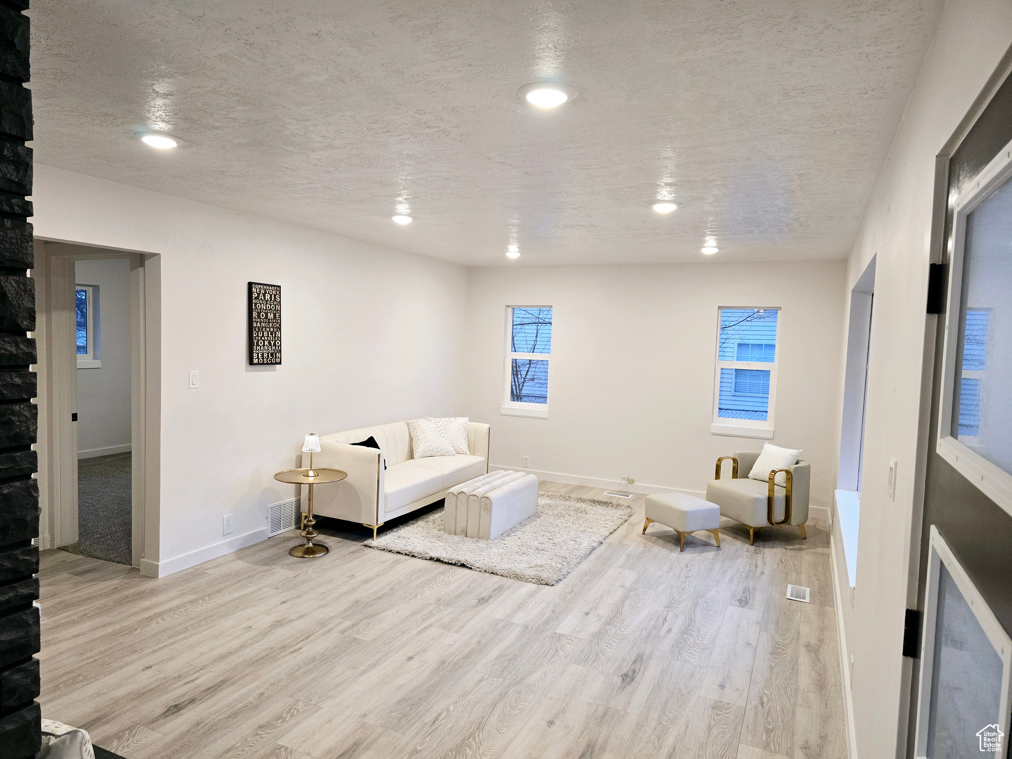 Riverton, Utah, 84065, United States, 6 Bedrooms Bedrooms, ,1 BathroomBathrooms,Residential,For Sale,1709565