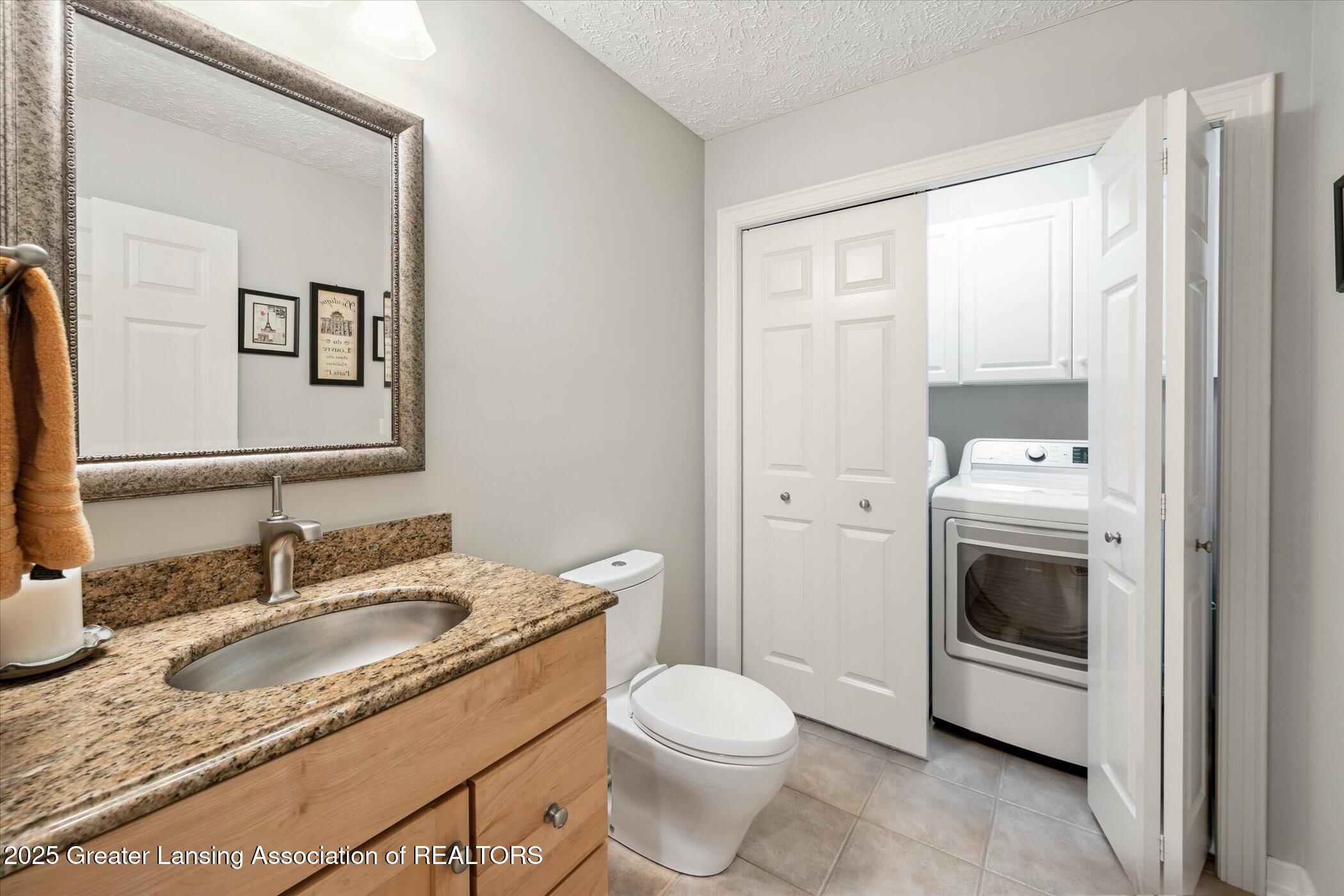 Bath, Michigan, 48808, United States, 4 Bedrooms Bedrooms, ,3 BathroomsBathrooms,Residential,For Sale,1890488