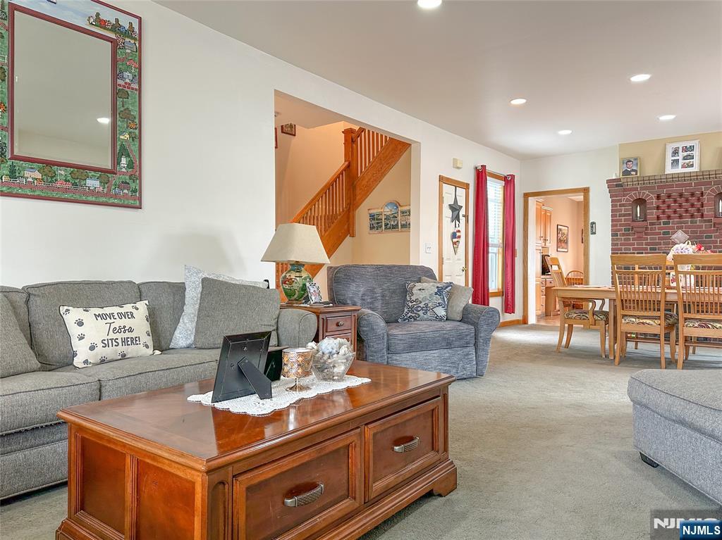 Kearny, New Jersey, 07032, United States, 4 Bedrooms Bedrooms, ,2 BathroomsBathrooms,Residential,For Sale,1980057