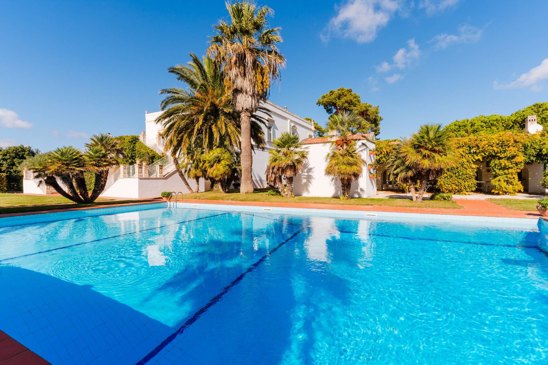 Gioia del Colle, Bari, 70023, IT, 6 Bedrooms Bedrooms, ,9 BathroomsBathrooms,Residential,For Sale,1991978