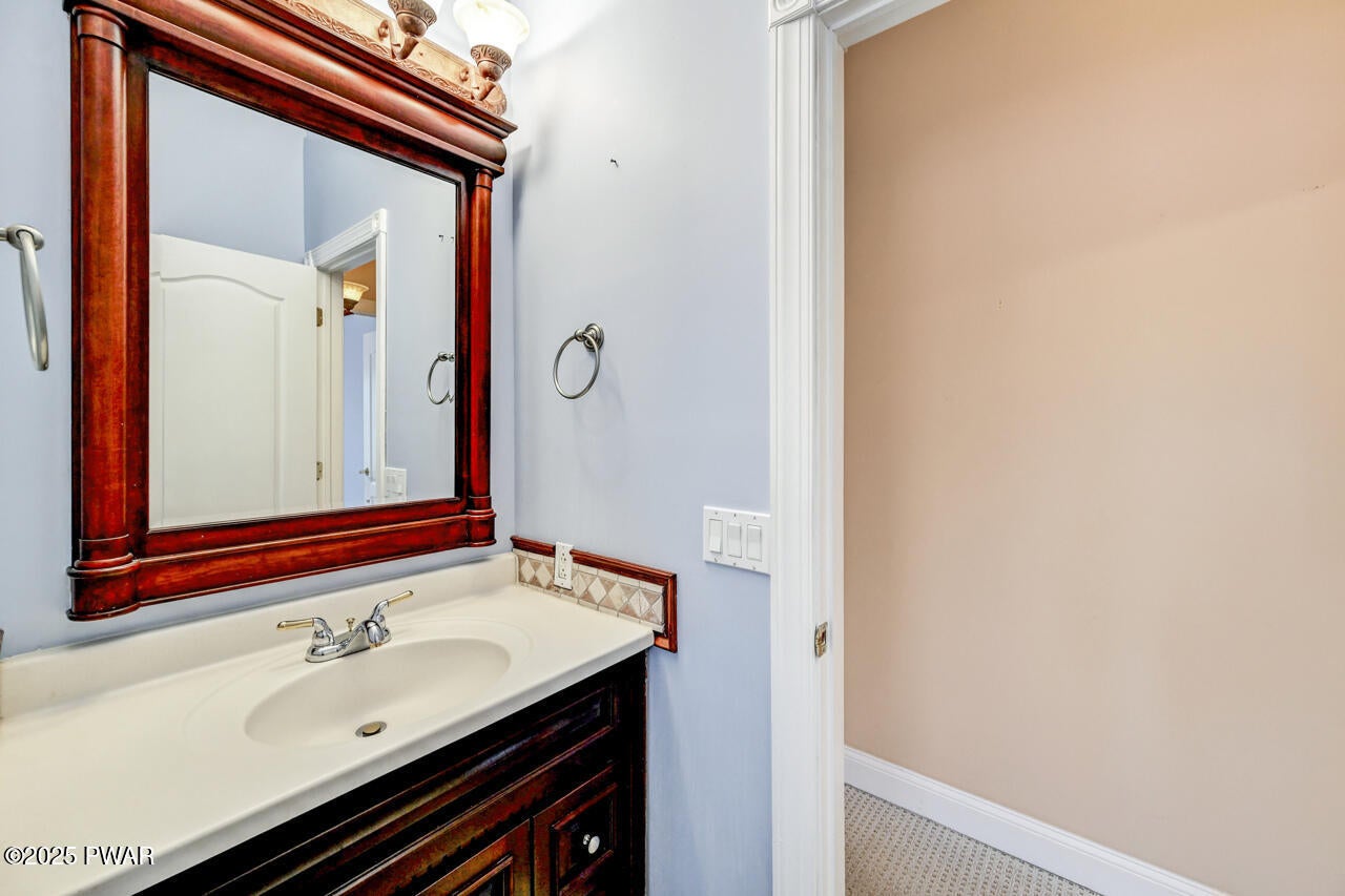 Lords Valley, Pennsylvania, 18428, United States, 3 Bedrooms Bedrooms, ,3 BathroomsBathrooms,Residential,For Sale,2005148