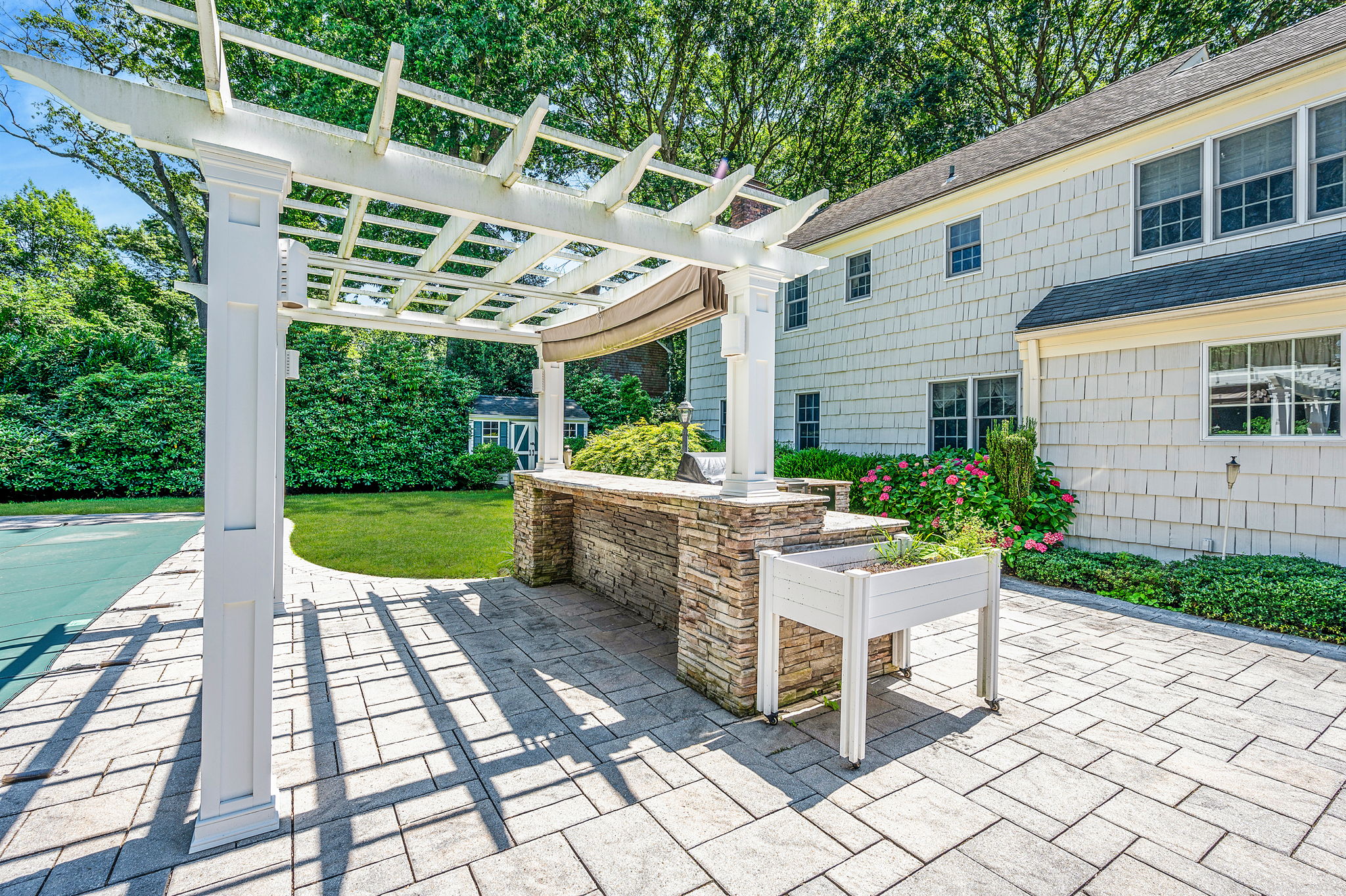 Mount Sinai, New York, 11766, United States, 4 Bedrooms Bedrooms, ,3 BathroomsBathrooms,Residential,For Sale,1924395