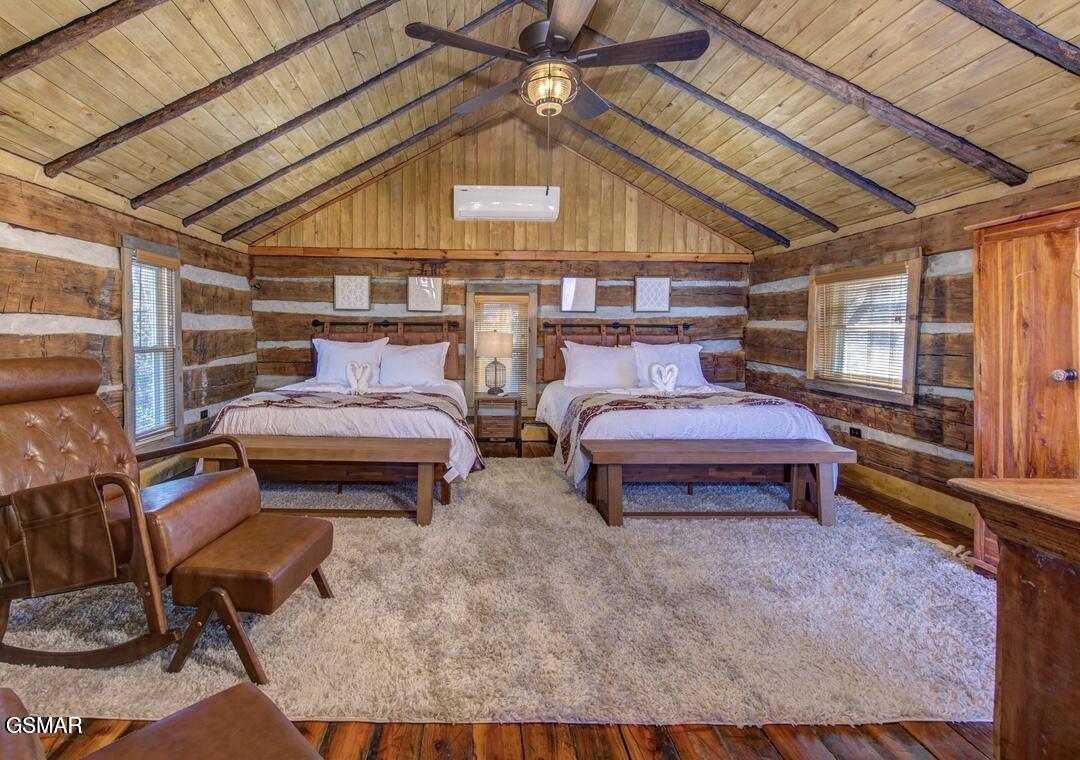 Cosby, Tennessee, 37722, United States, 3 Bedrooms Bedrooms, ,4 BathroomsBathrooms,Residential,For Sale,2036107
