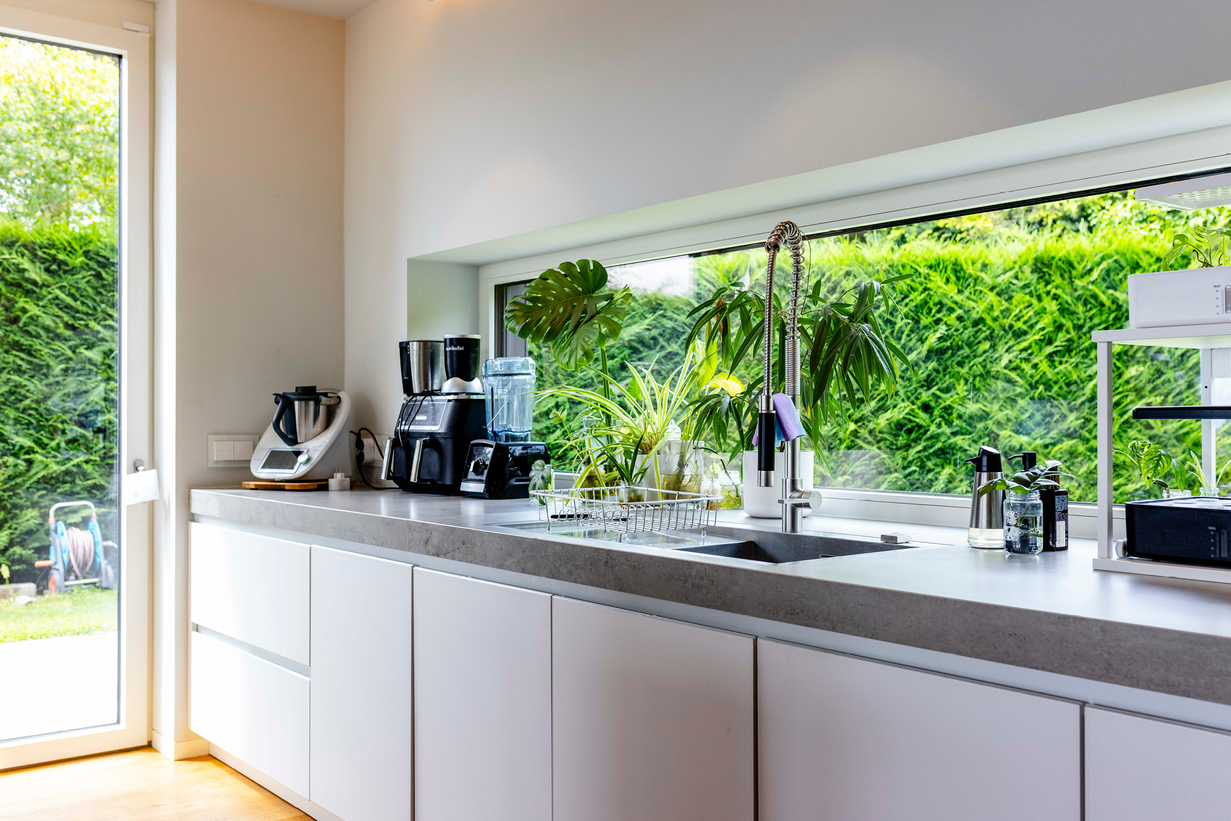  Architecture, Light, and Panoramic Views – A Modern Villa in a Prime Location - 物件實景