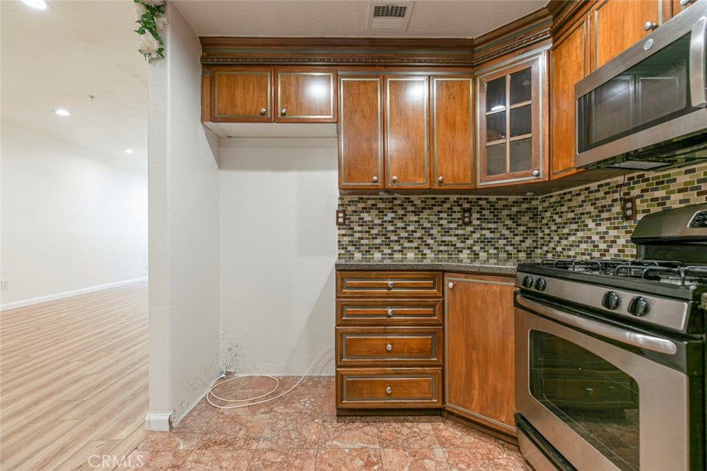 Granada Hills, California, 91344, United States, 2 Bedrooms Bedrooms, ,2 BathroomsBathrooms,Residential,For Sale,1940302