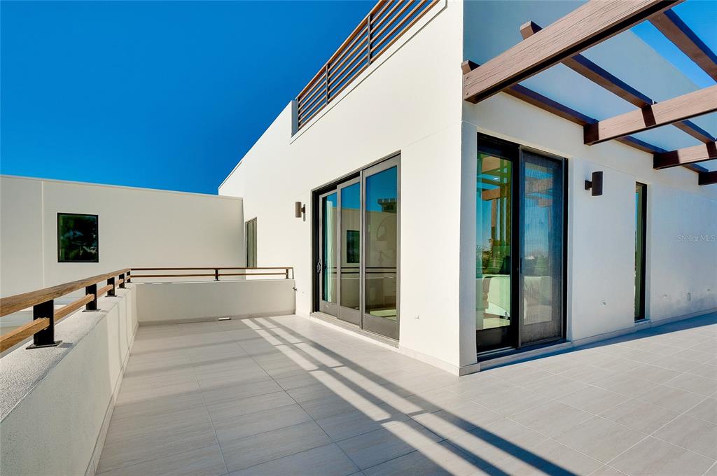 Sarasota, Florida, 34236, United States, 5 Bedrooms Bedrooms, ,6 BathroomsBathrooms,Residential,For Sale,1994803