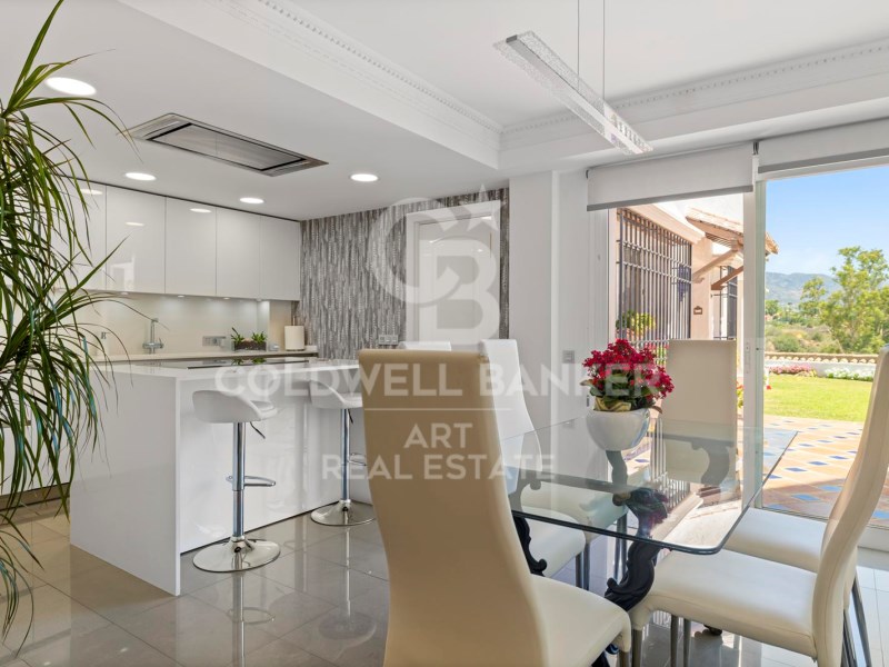 Marbella, Andalusia, ES, 4 Bedrooms Bedrooms, ,4 BathroomsBathrooms,Residential,For Sale,1804969