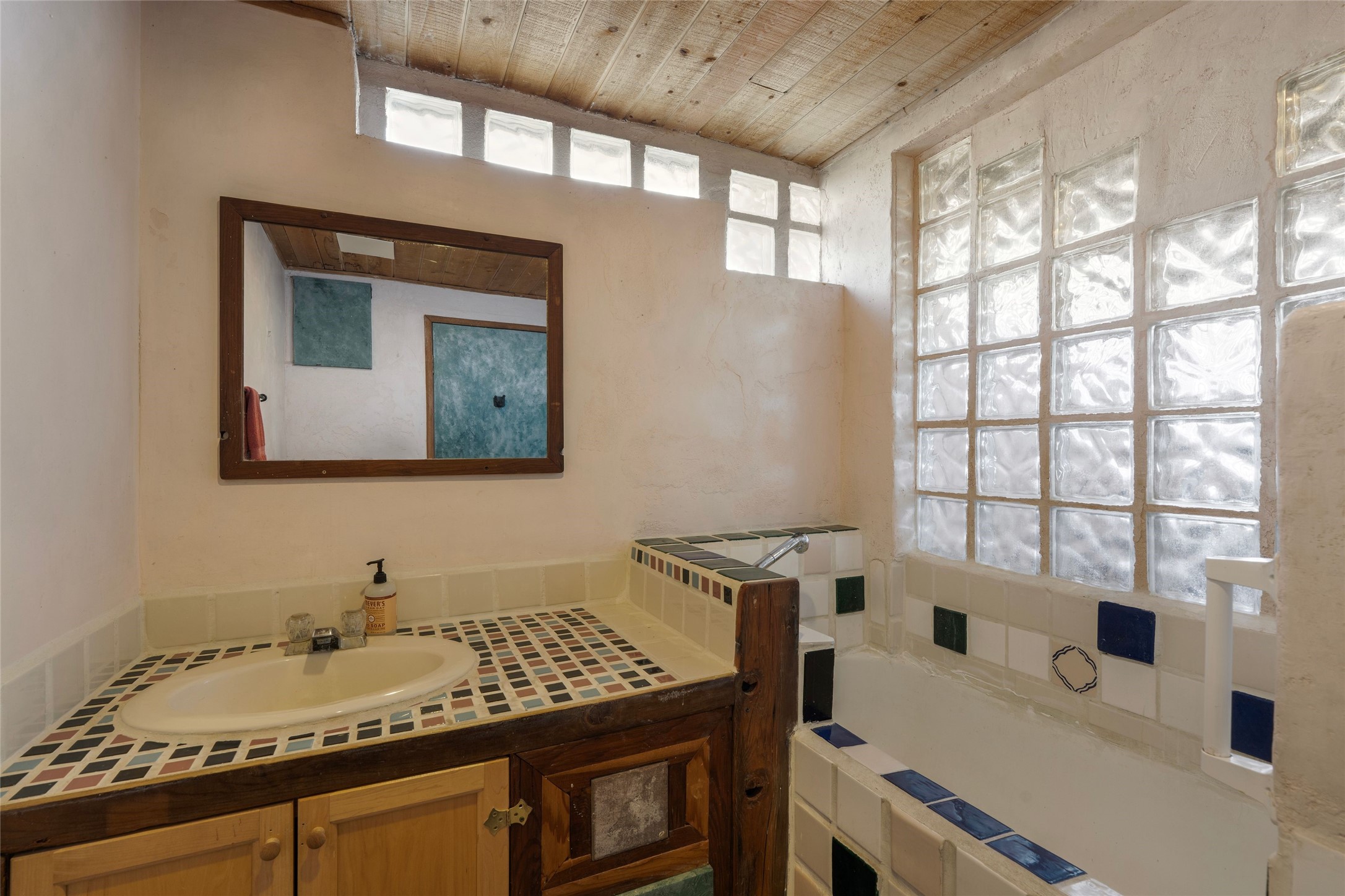  76 & 78 County Road 114 - 物件實景