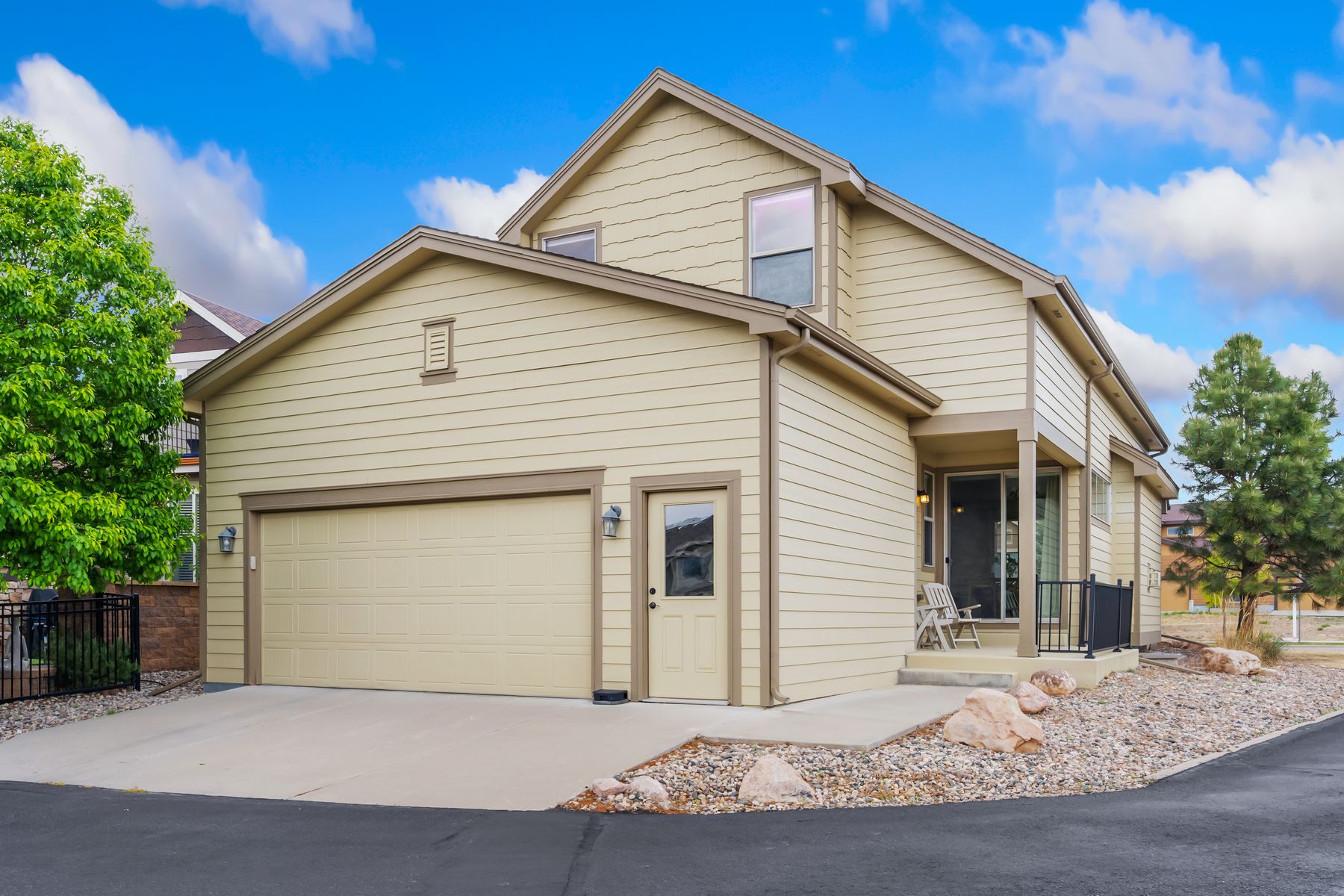  Beautifully Maintained Home in the Highly Sought-After Harmony Ridge Community - 物件實景