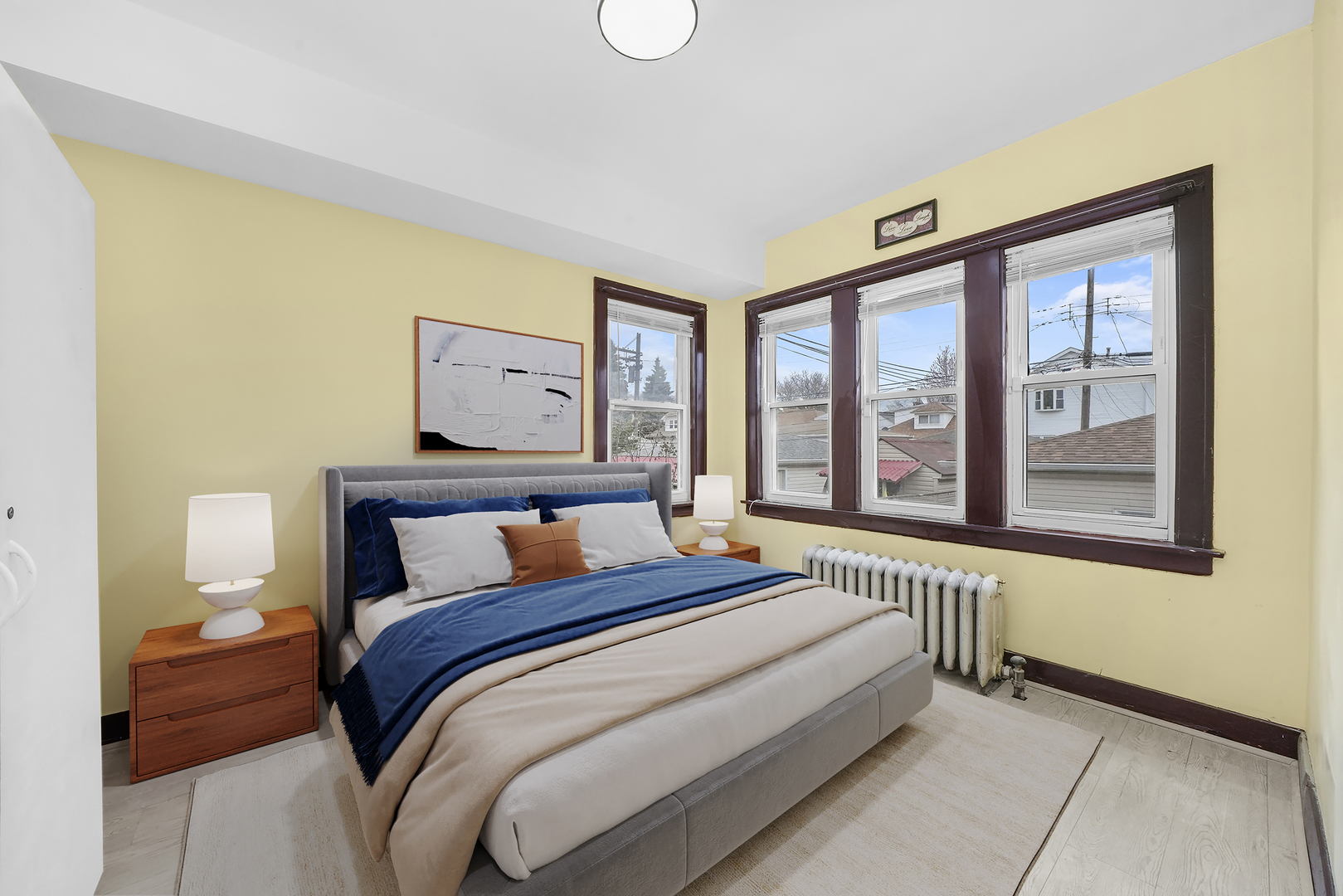 Chicago, Illinois, 60630, United States, 8 Bedrooms Bedrooms, ,3 BathroomsBathrooms,Residential,For Sale,1892523
