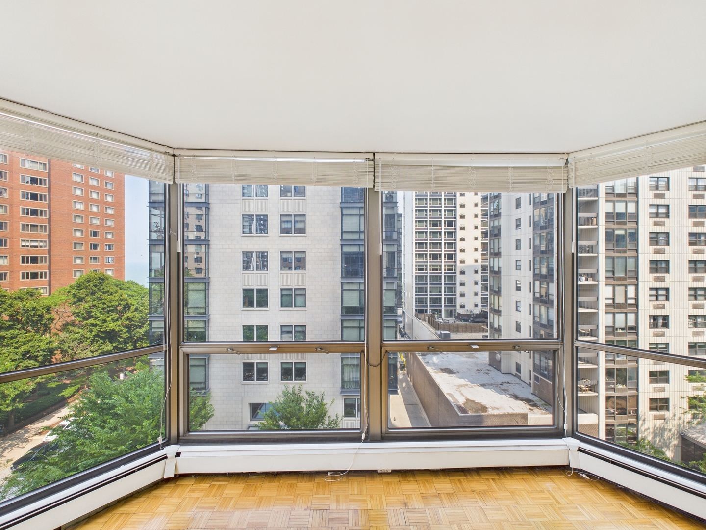 Chicago, Illinois, 60610, United States, 3 Bedrooms Bedrooms, ,2 BathroomsBathrooms,Residential,For Sale,1939067