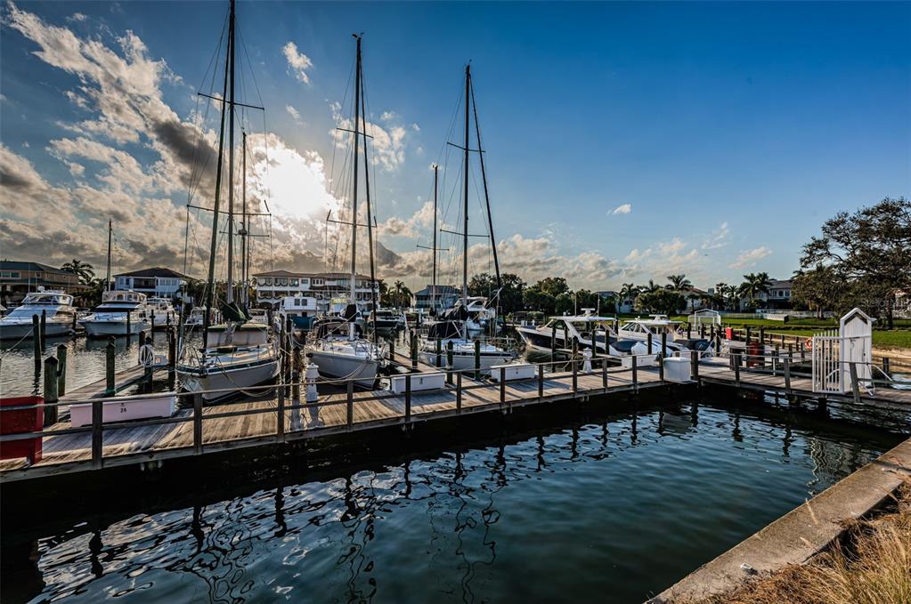 Gulfport, Florida, 33707, United States, 2 Bedrooms Bedrooms, ,2 BathroomsBathrooms,Residential,For Sale,1721966