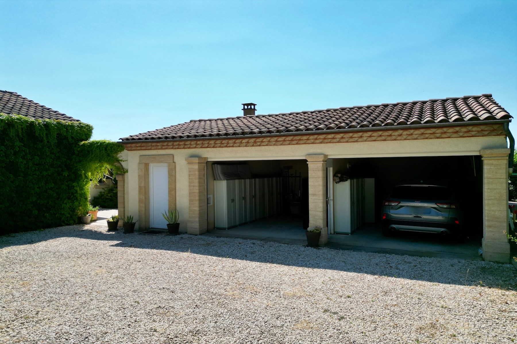  Exceptional Provençal Property – 128 m² – Cévennes Views – 7 km from Uzès - 物件實景