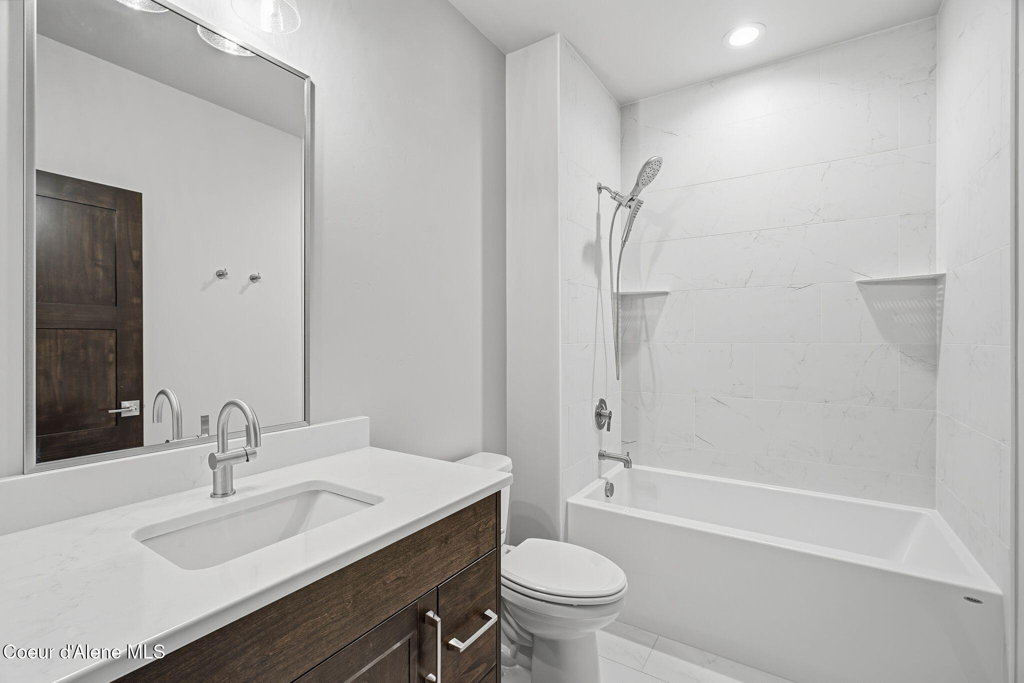 Coeur d'Alene, Idaho, 83815, United States, 3 Bedrooms Bedrooms, ,2 BathroomsBathrooms,Residential,For Sale,2005477