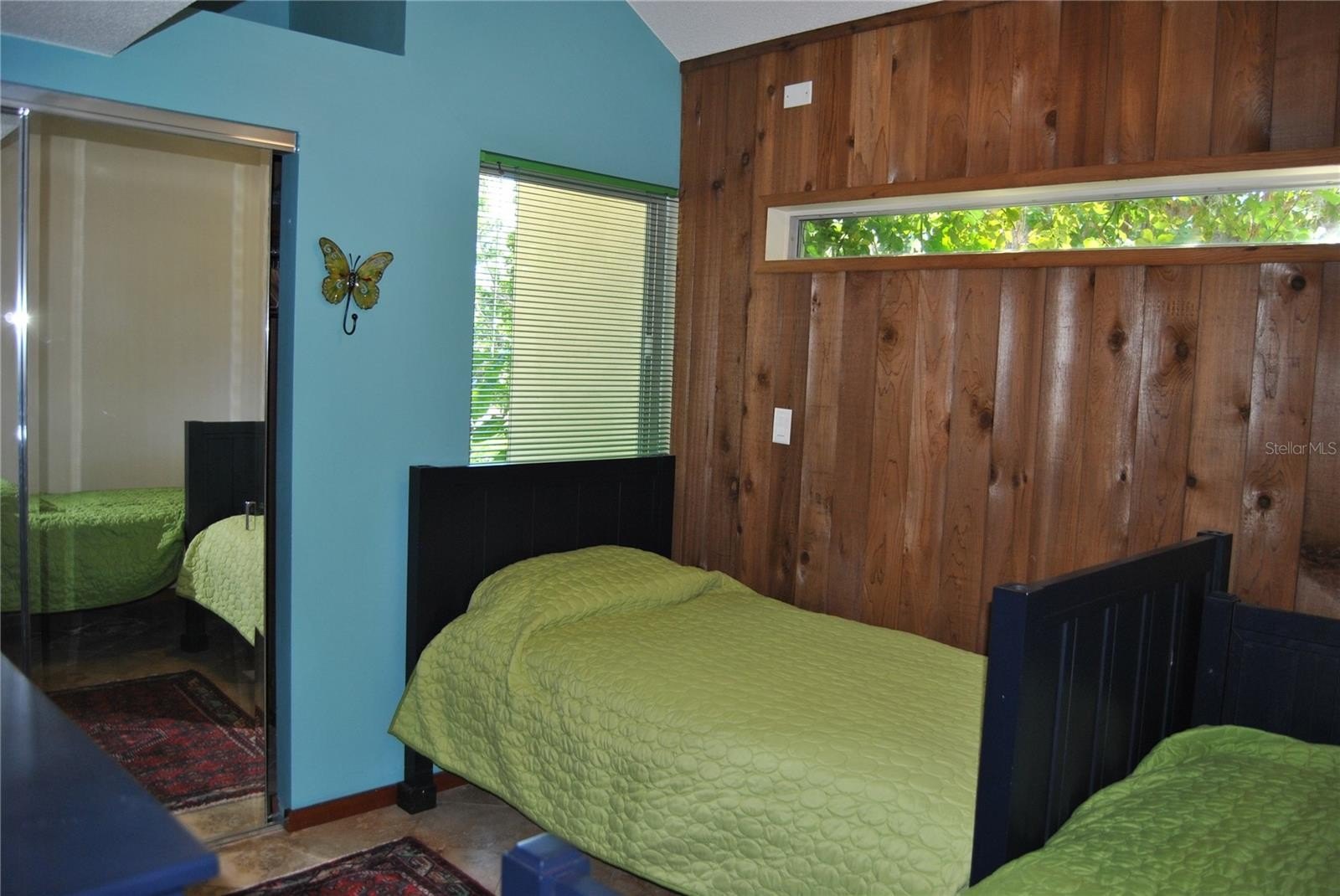 ST PETERSBURG, Florida, 33705, United States, 3 Bedrooms Bedrooms, ,3 BathroomsBathrooms,Residential,For Sale,1977227