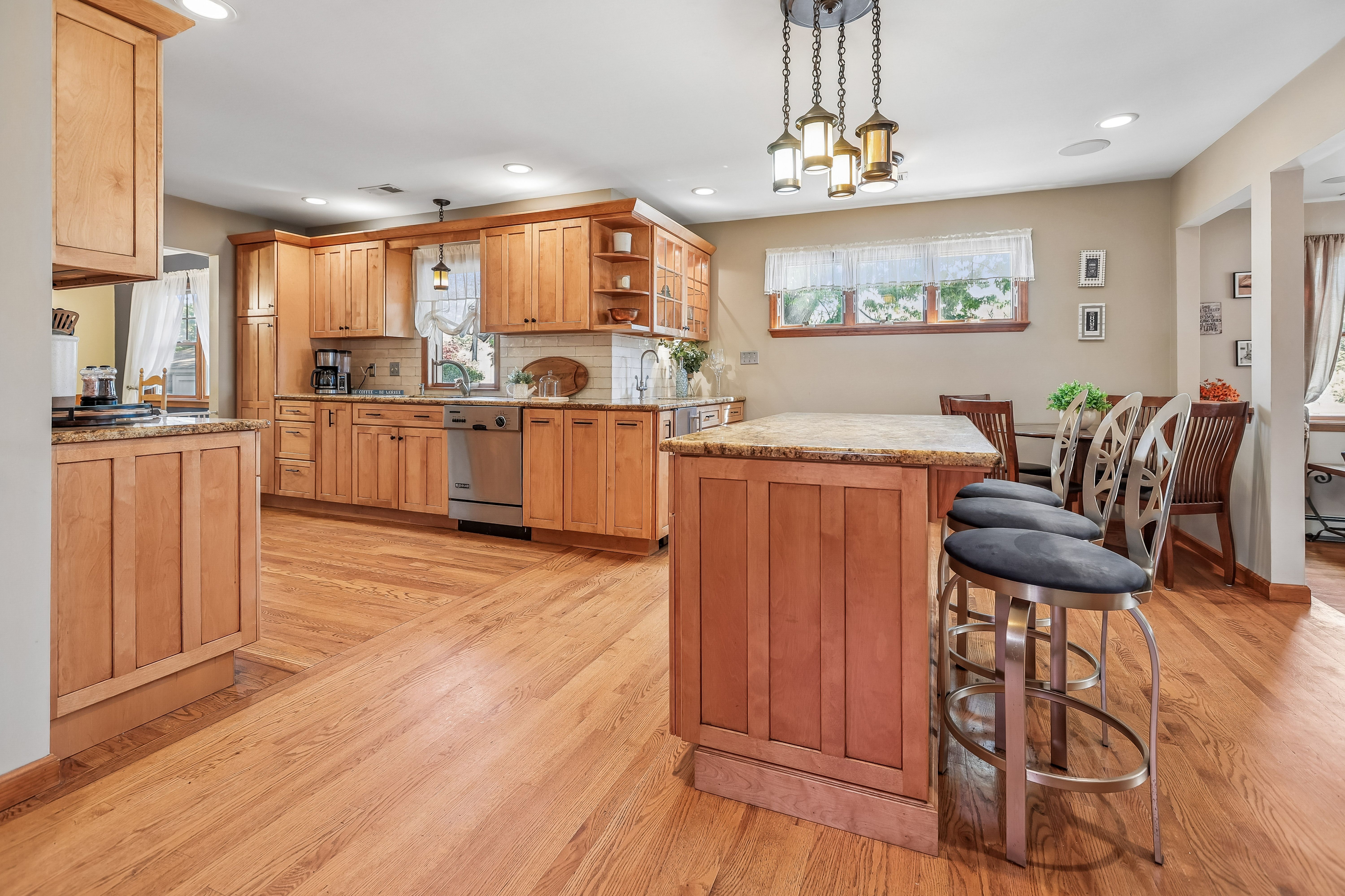  1700 Maxwell Drive - 物件實景